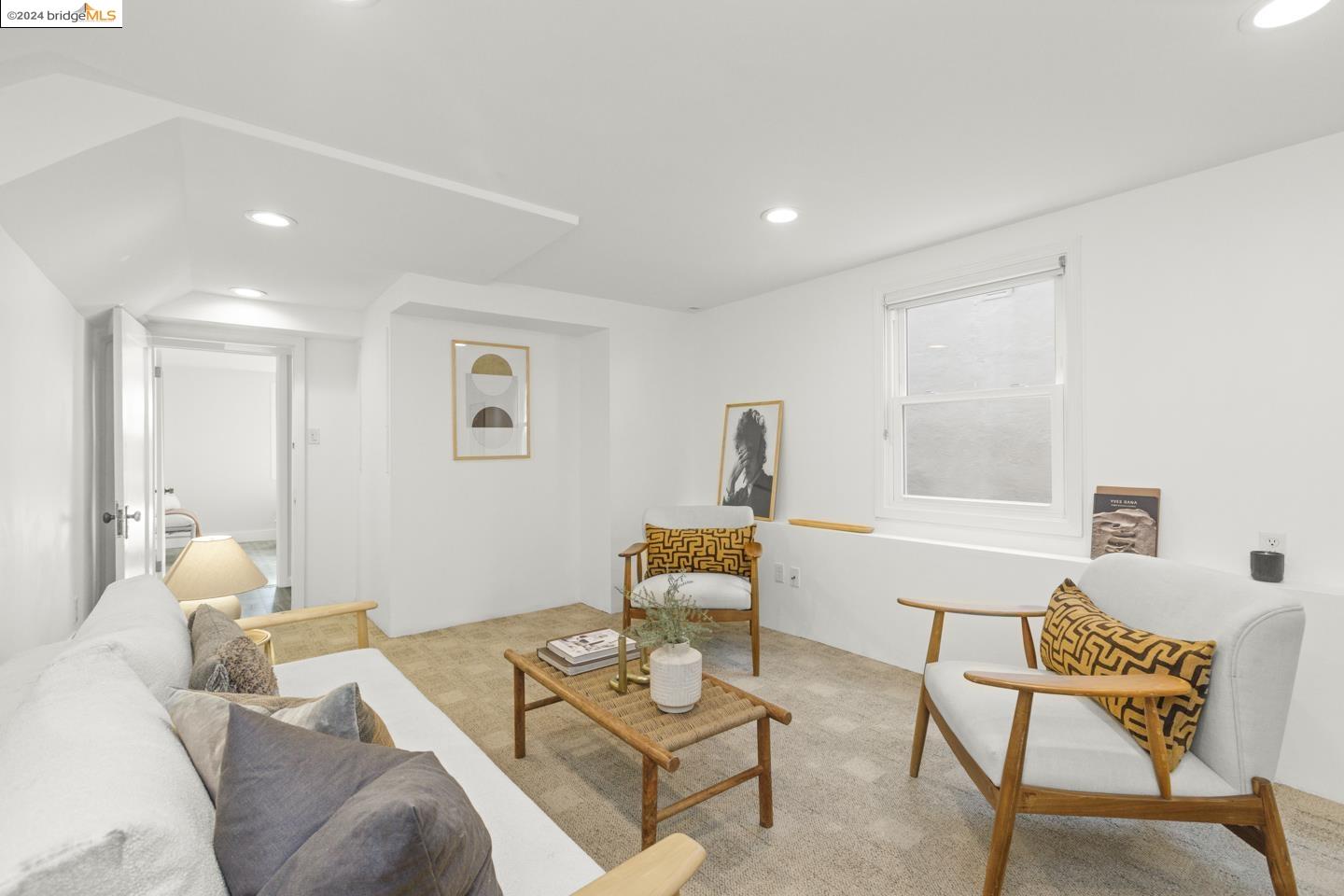 135 Santa Fe Ave