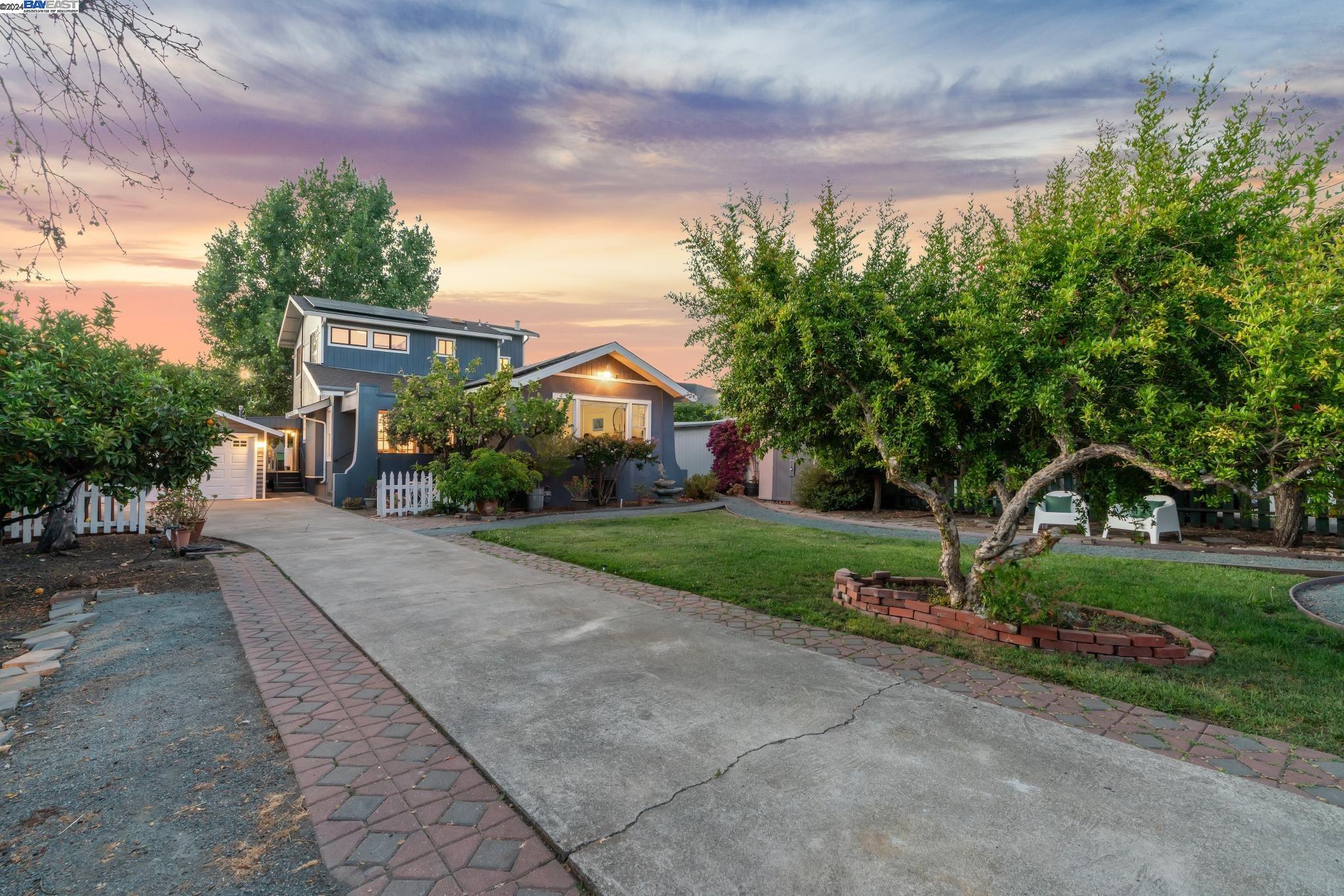 3009 HUMBOLDT AVENUE