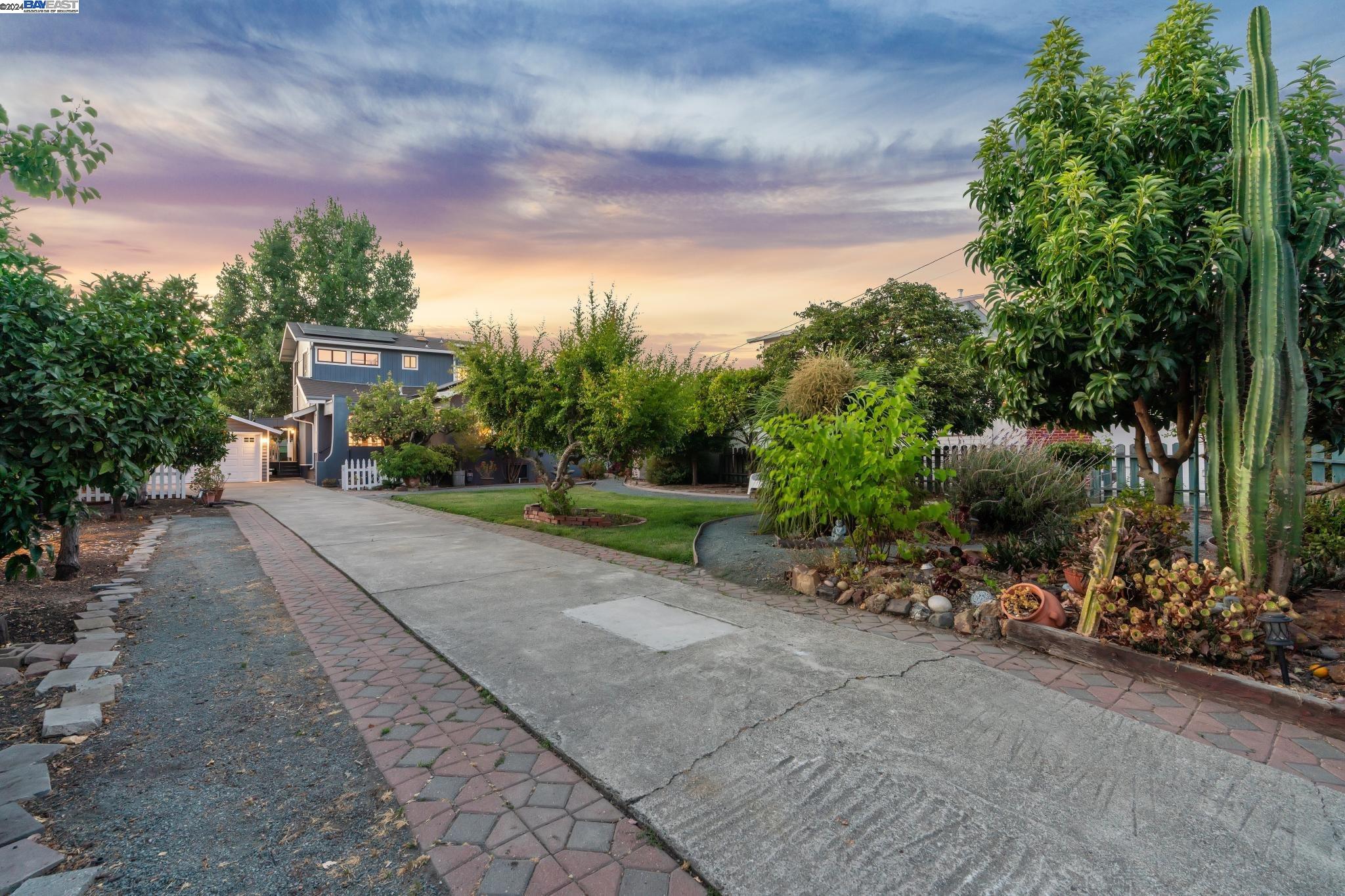 3009 HUMBOLDT AVENUE