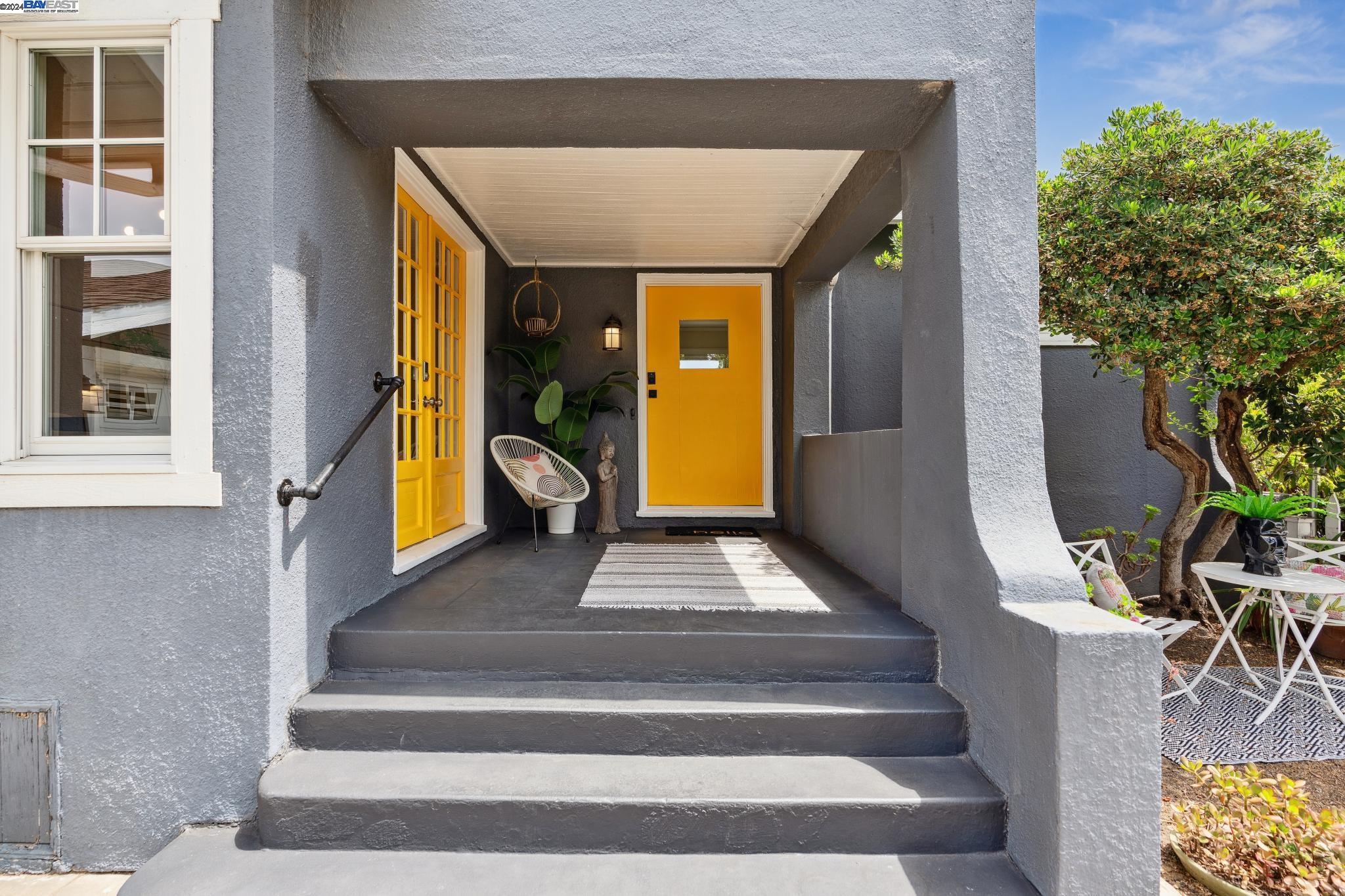 3009 HUMBOLDT AVENUE