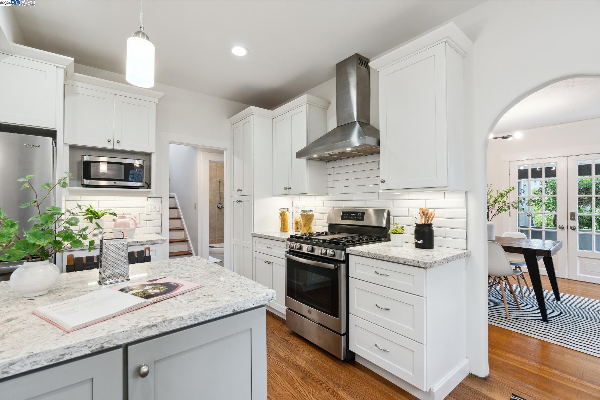 3009 HUMBOLDT AVENUE