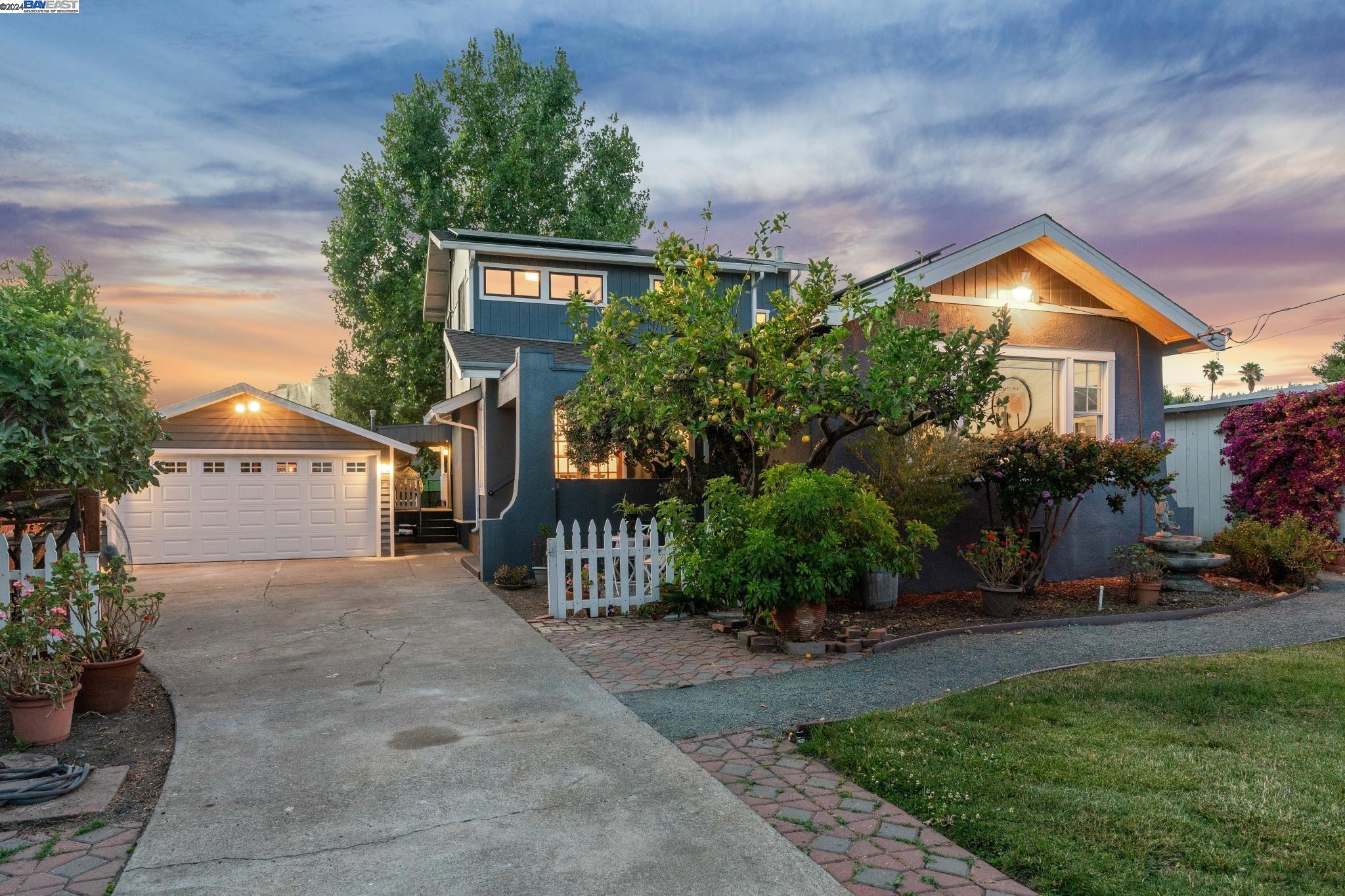 3009 HUMBOLDT AVENUE