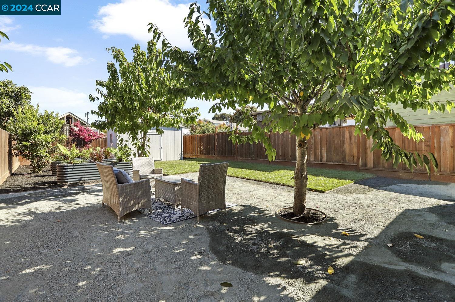 1249 Francisco Street