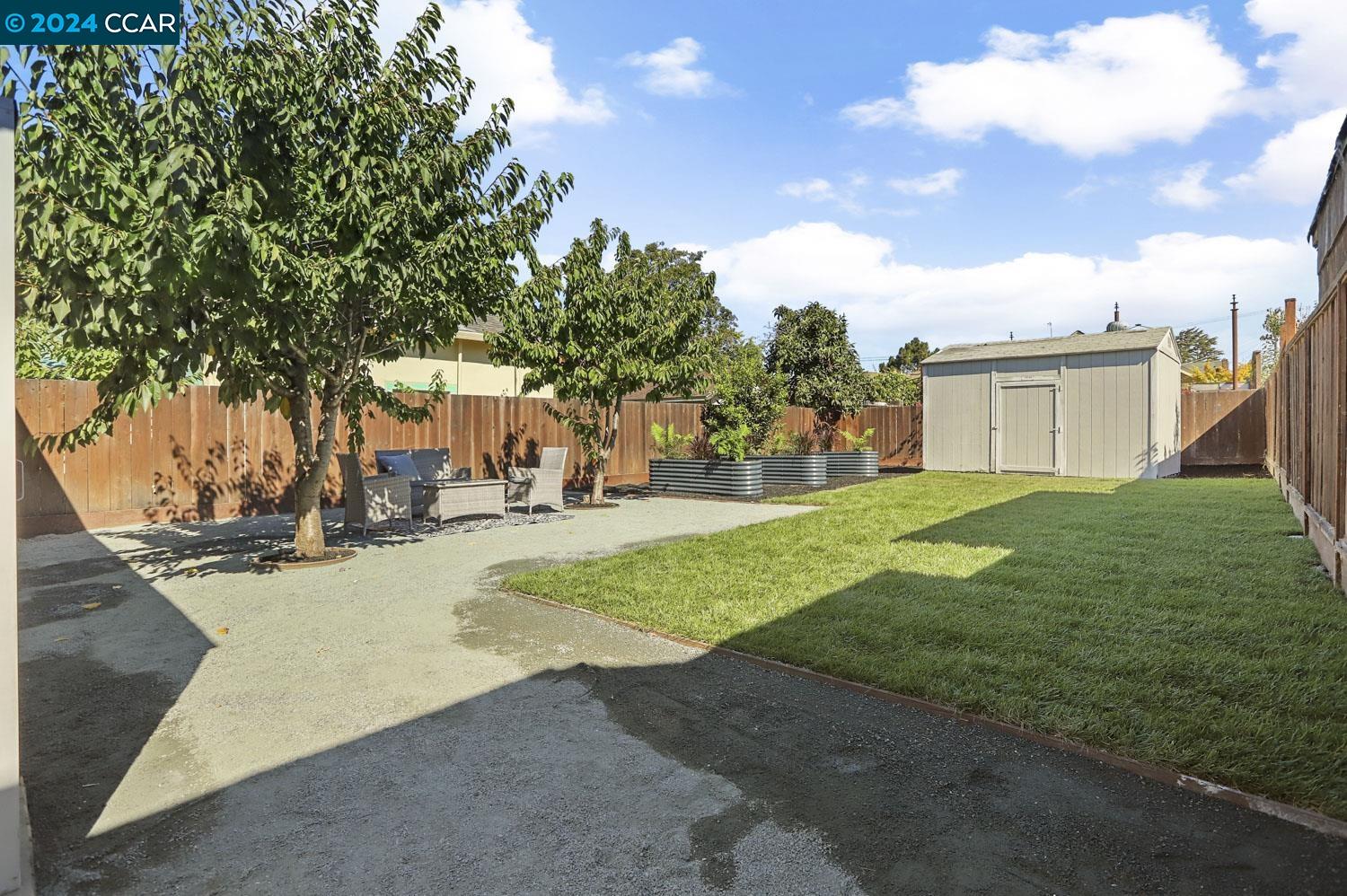 1249 Francisco Street