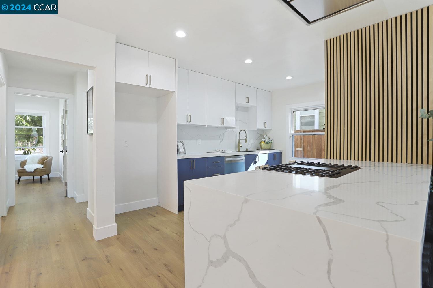 1249 Francisco Street