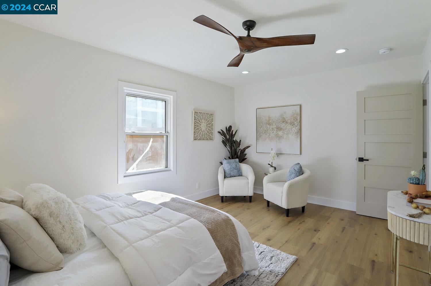 1249 Francisco Street