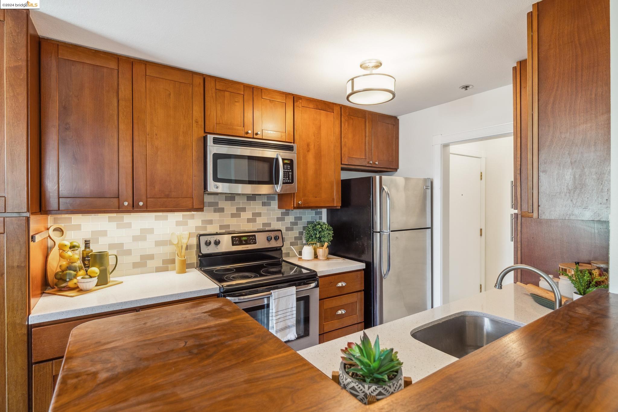 389 Belmont Street # 210