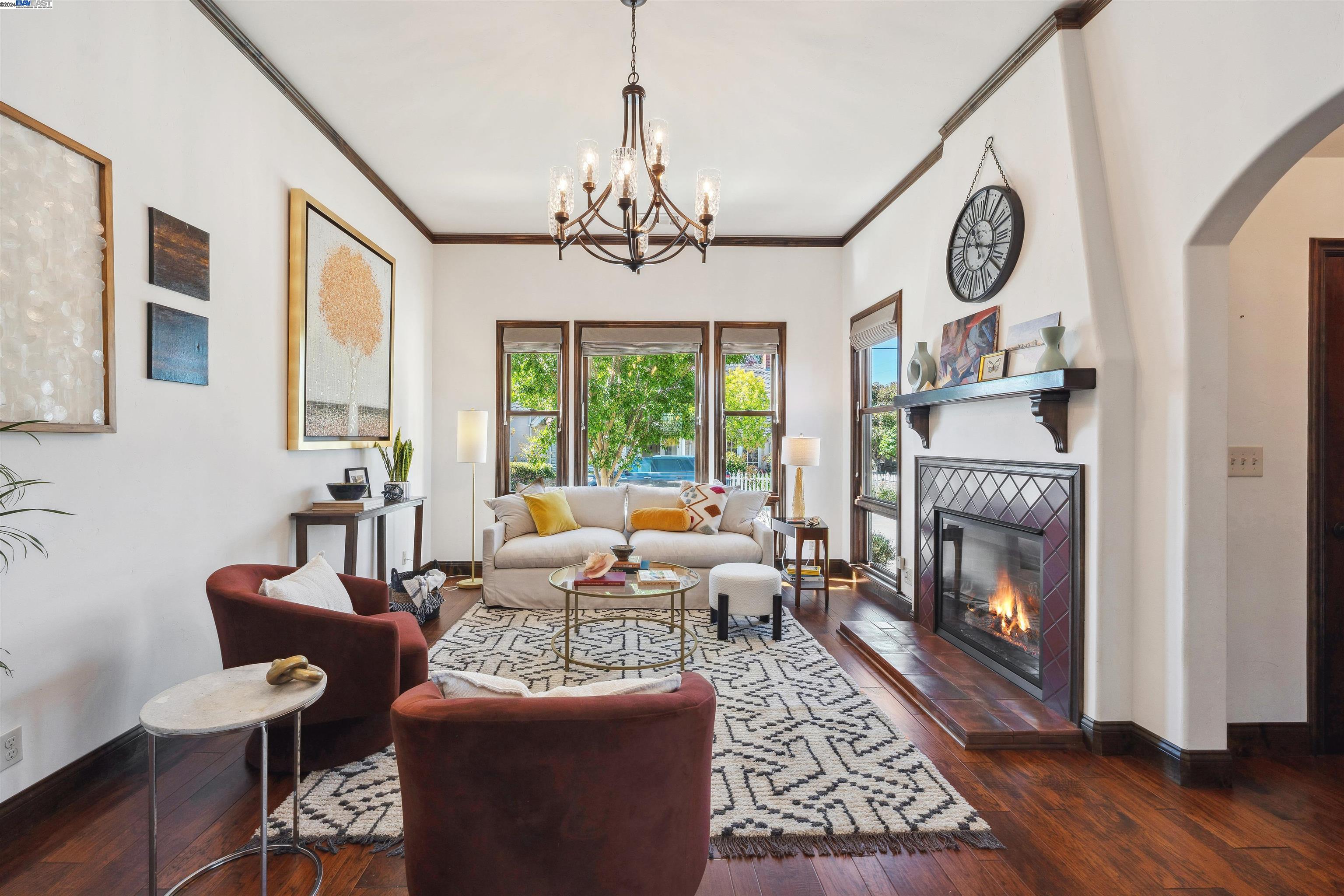 490 Diehl Ave