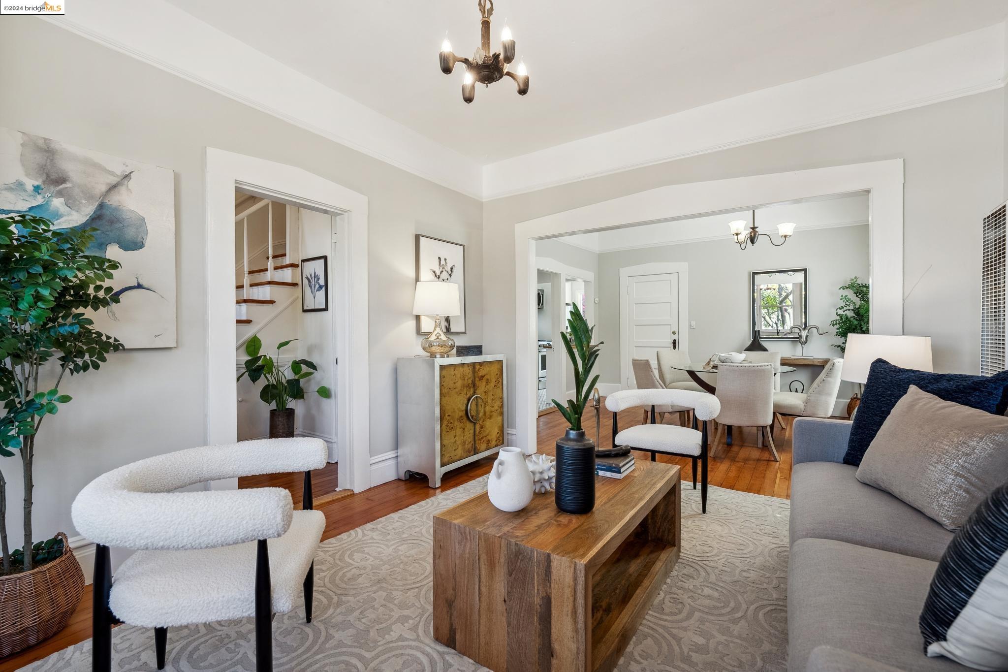 2533 California