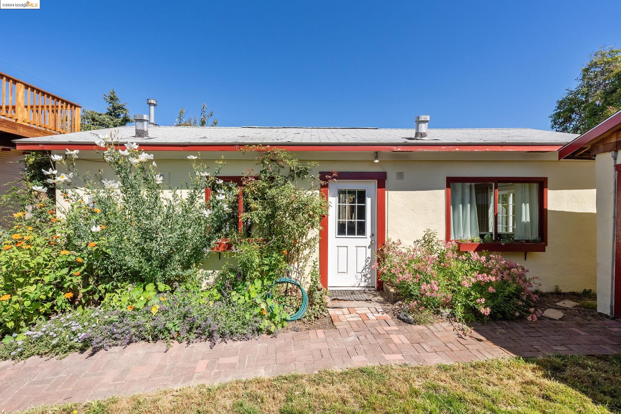 2533 California