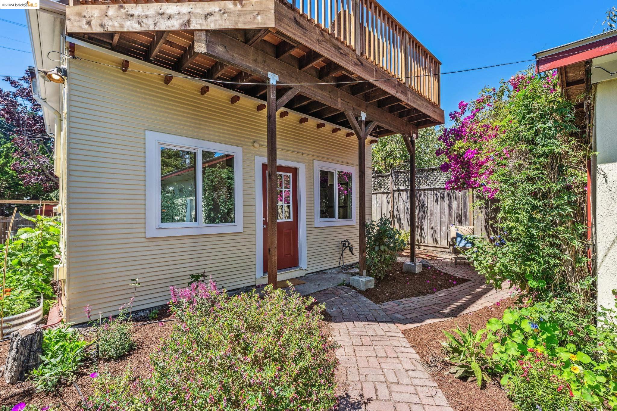 2533 California