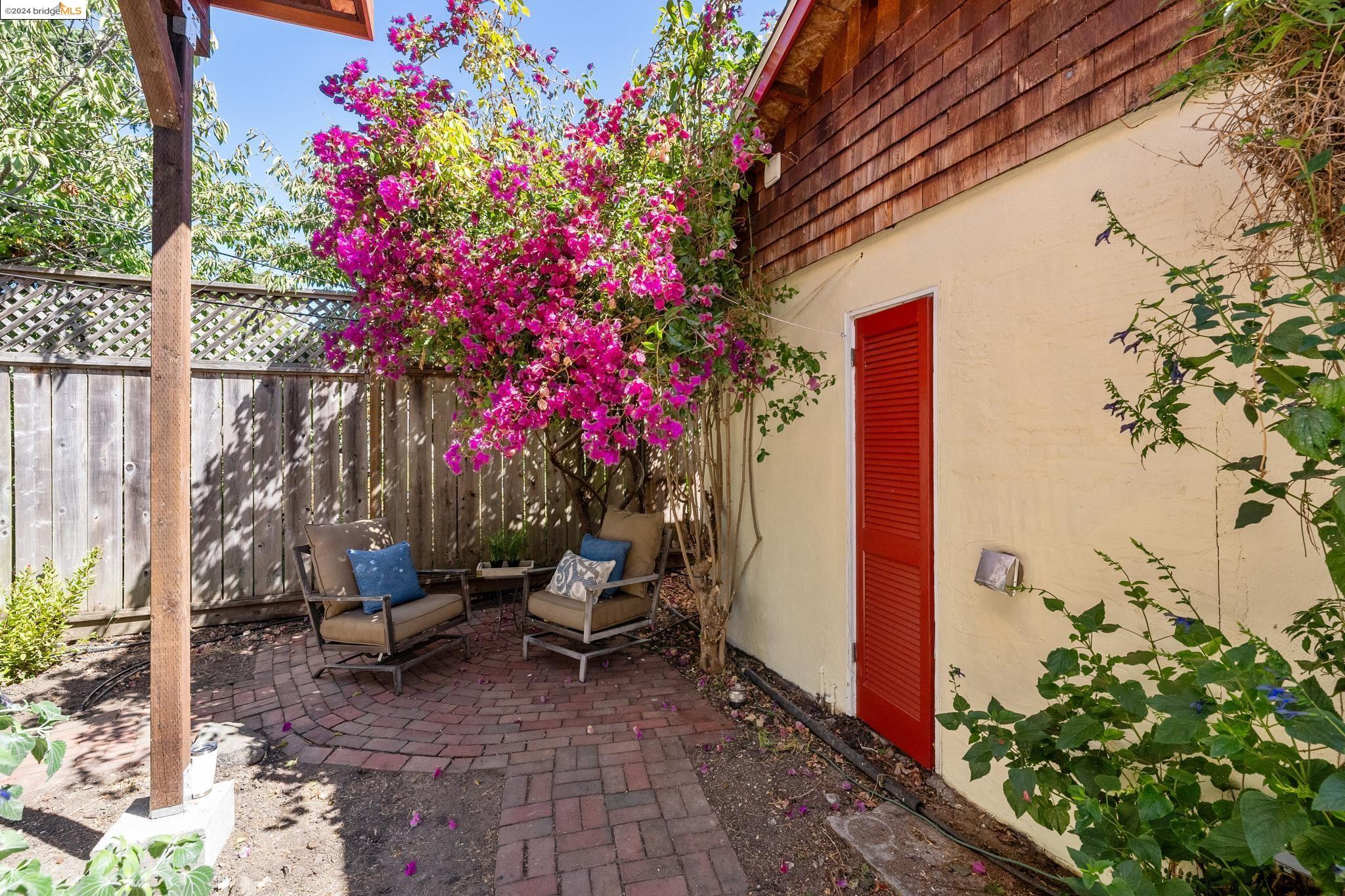 2533 California