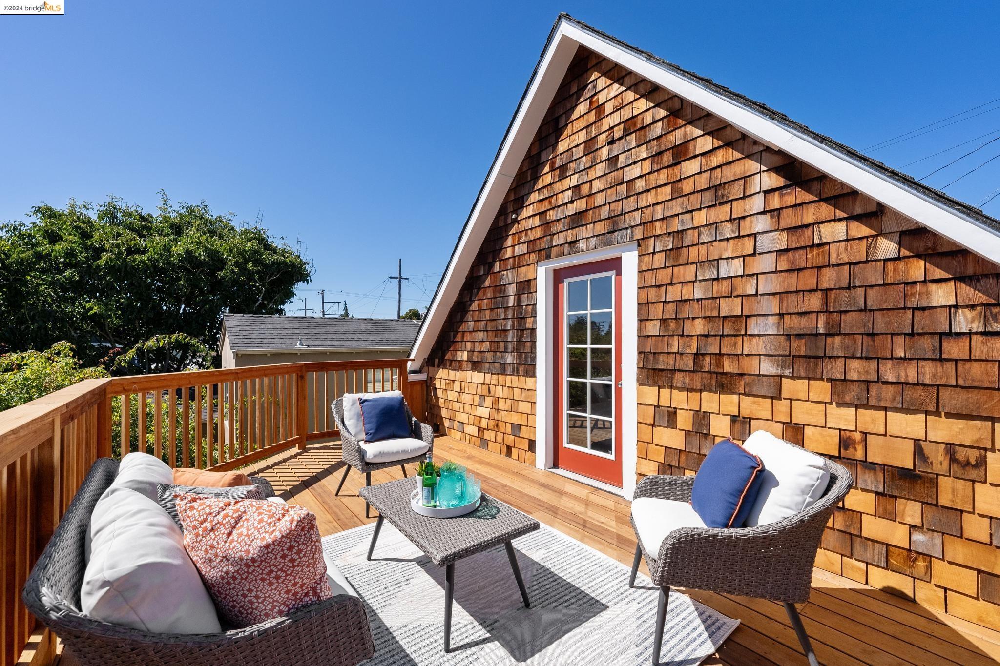 2533 California