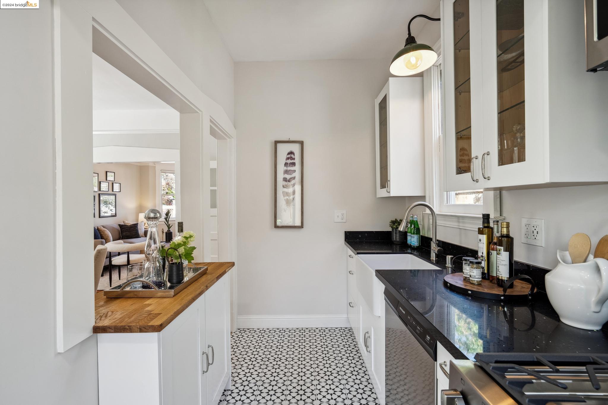 2533 California