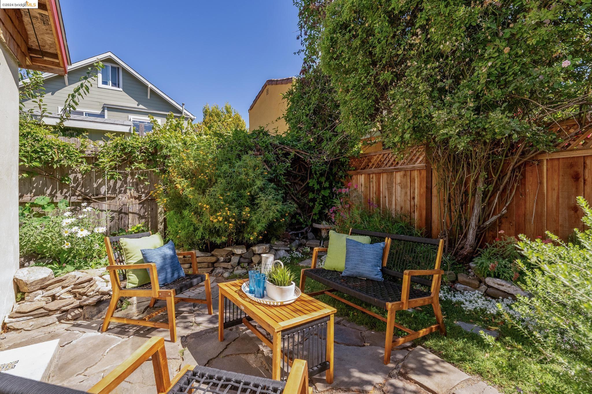2533 California