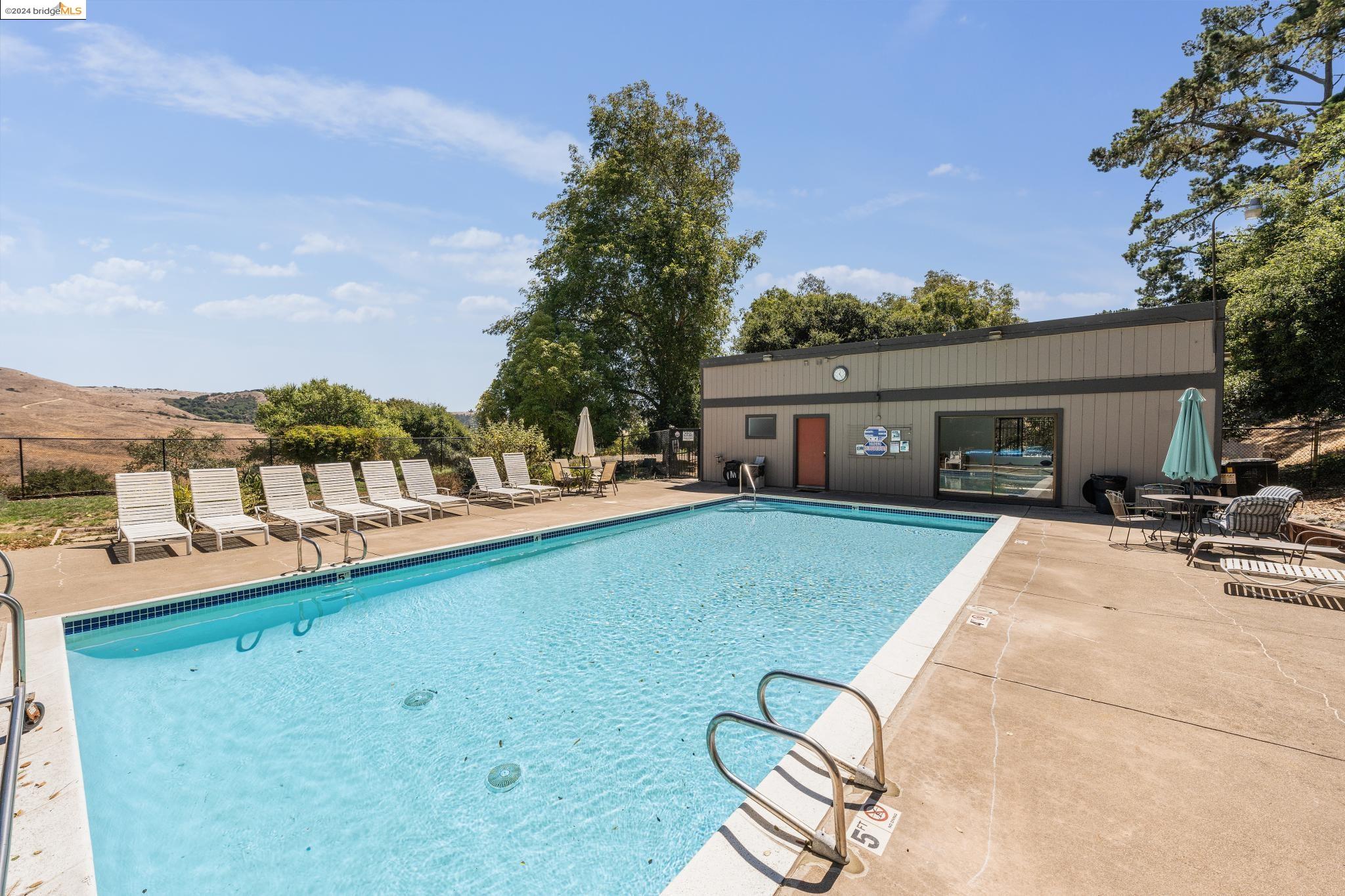 406 Vista Heights Rd