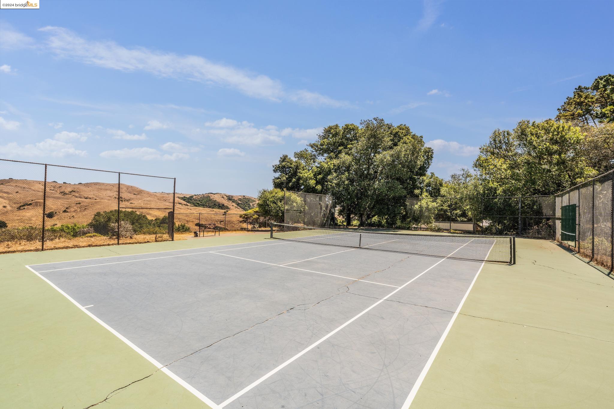 406 Vista Heights Rd