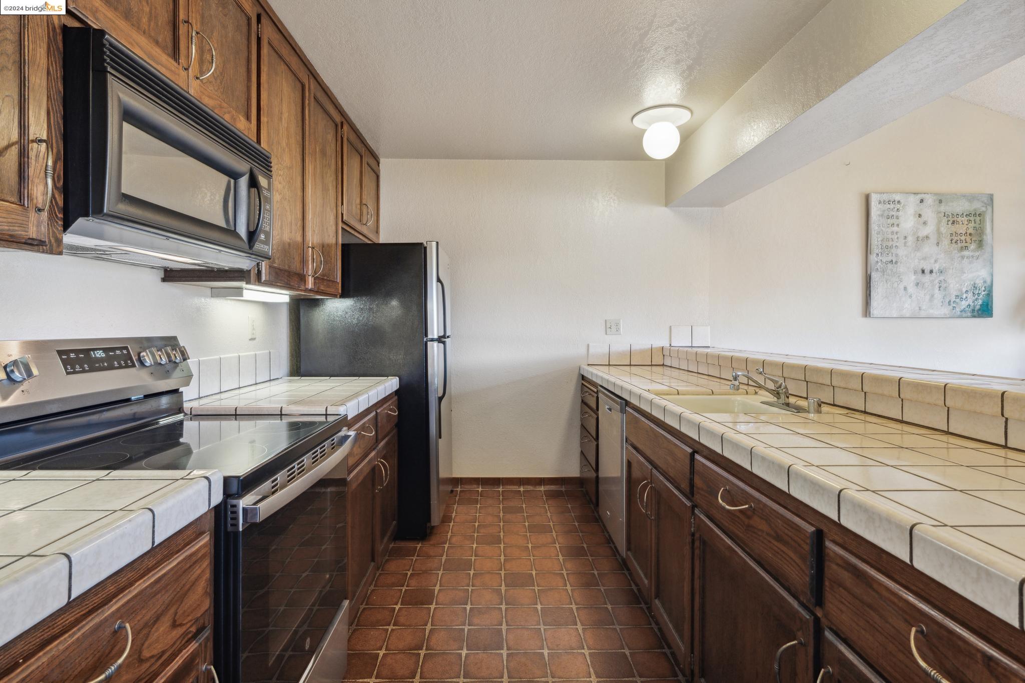 406 Vista Heights Rd