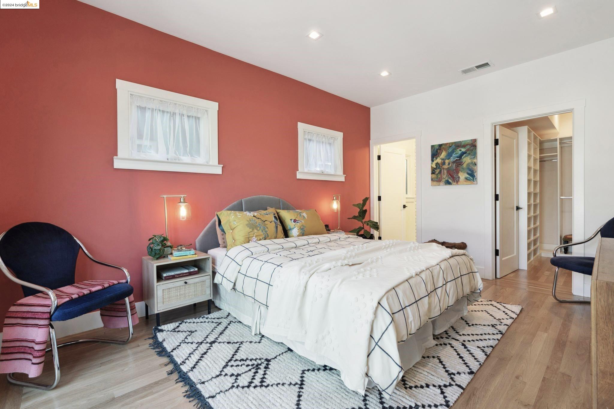 462 44th Street