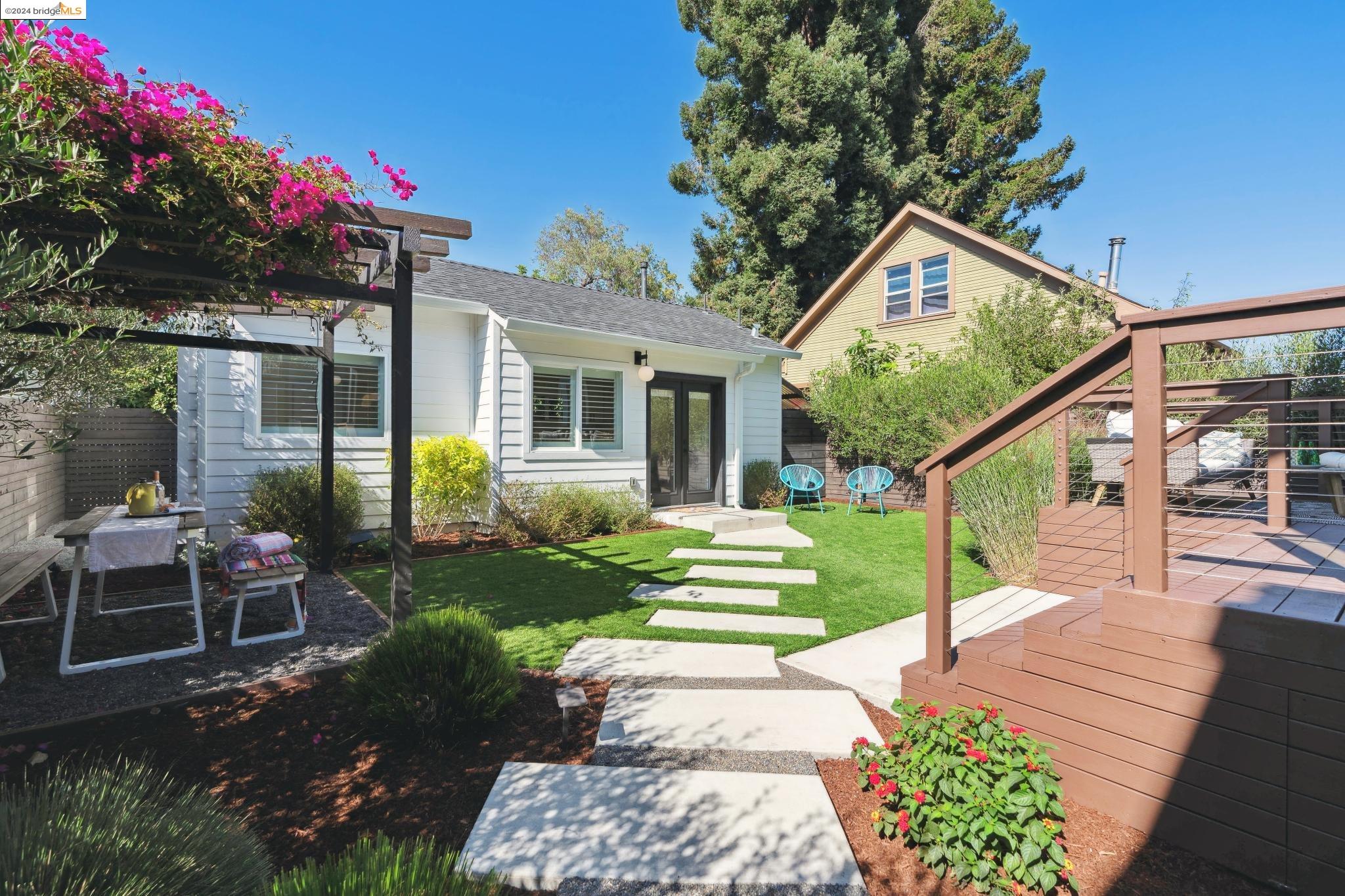462 44th Street