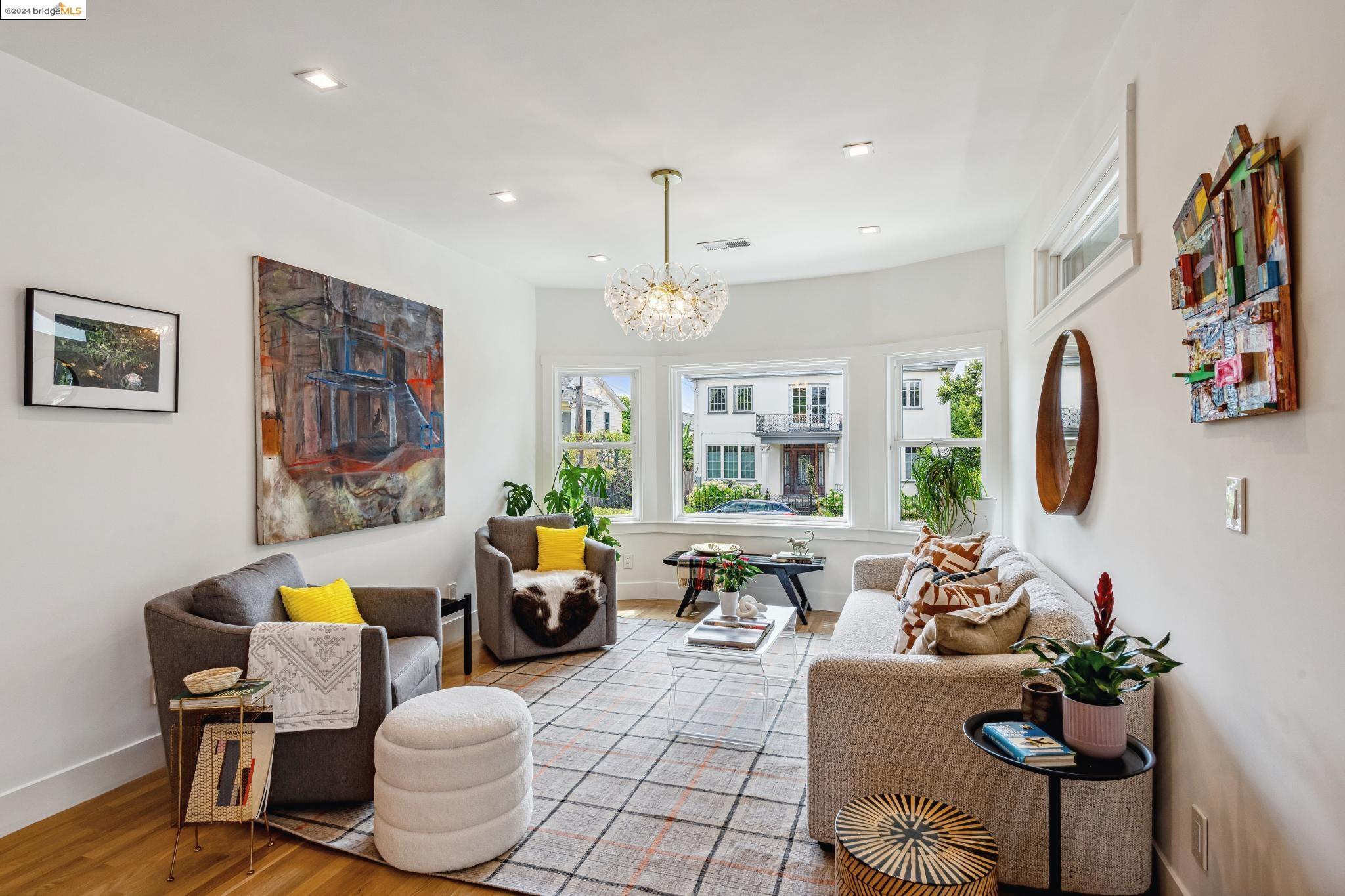 462 44th Street