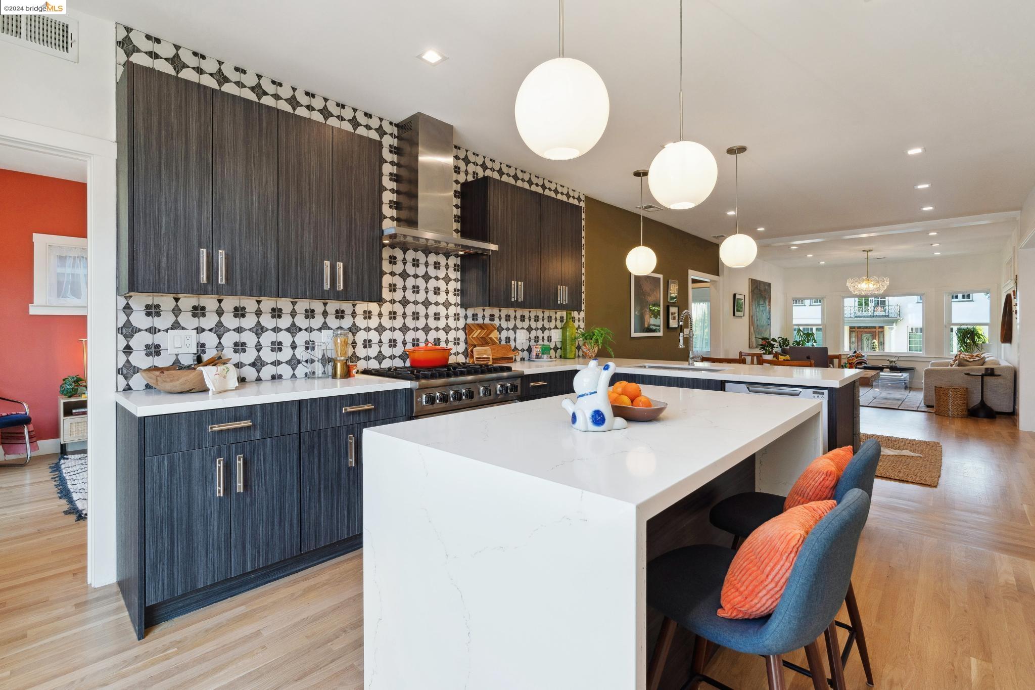 462 44th Street