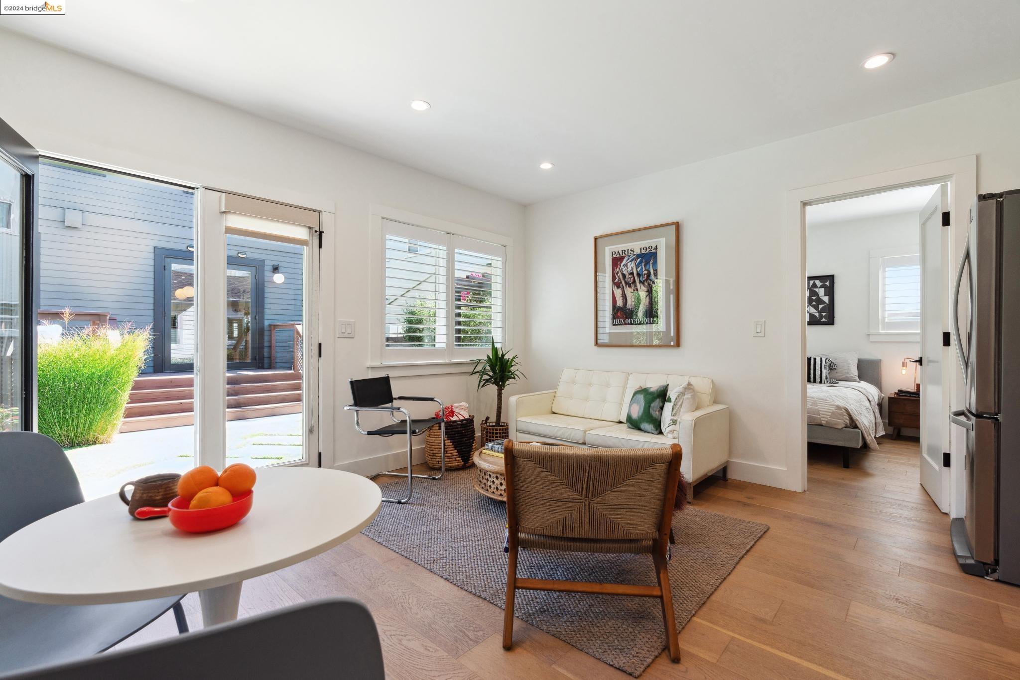 462 44th Street