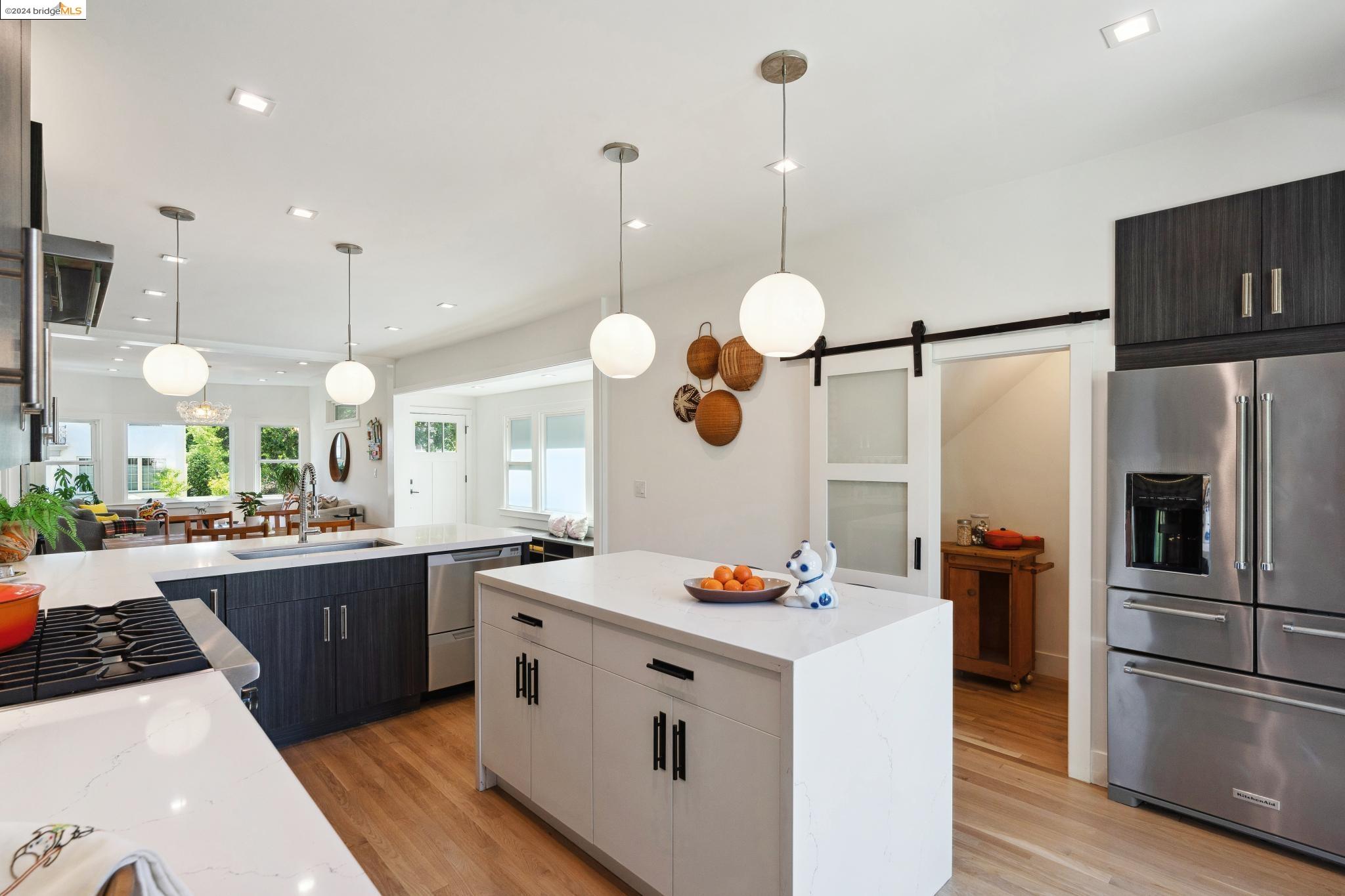 462 44th Street