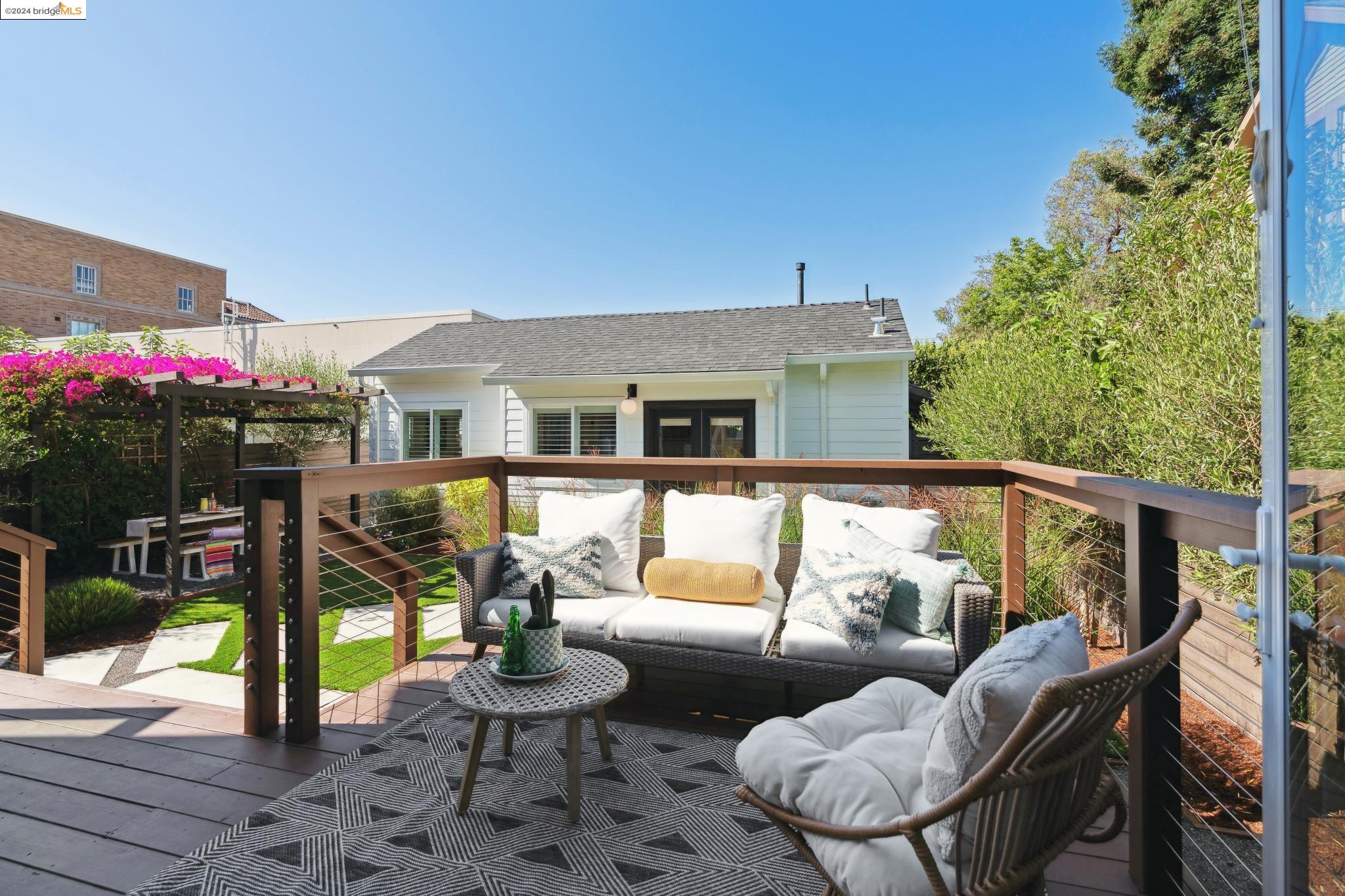462 44th Street
