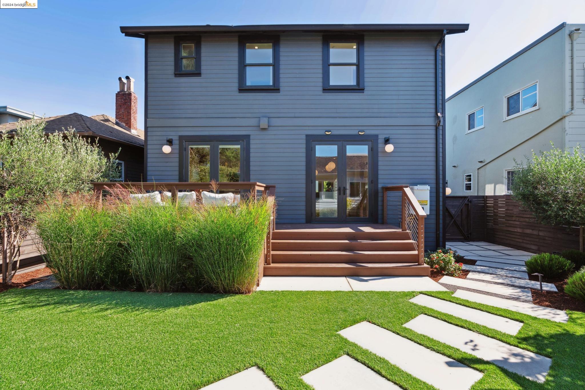 462 44th Street