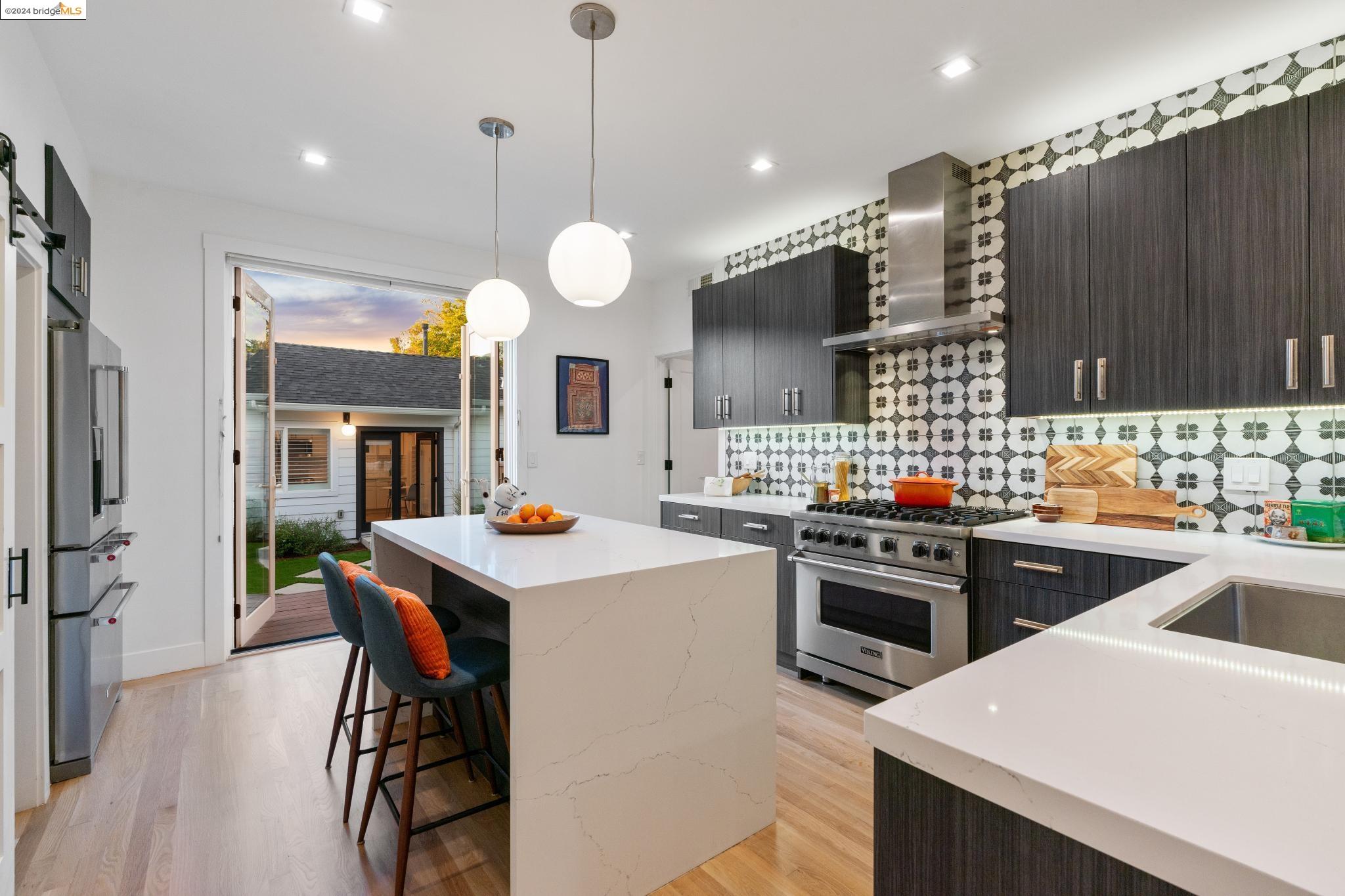 462 44th Street
