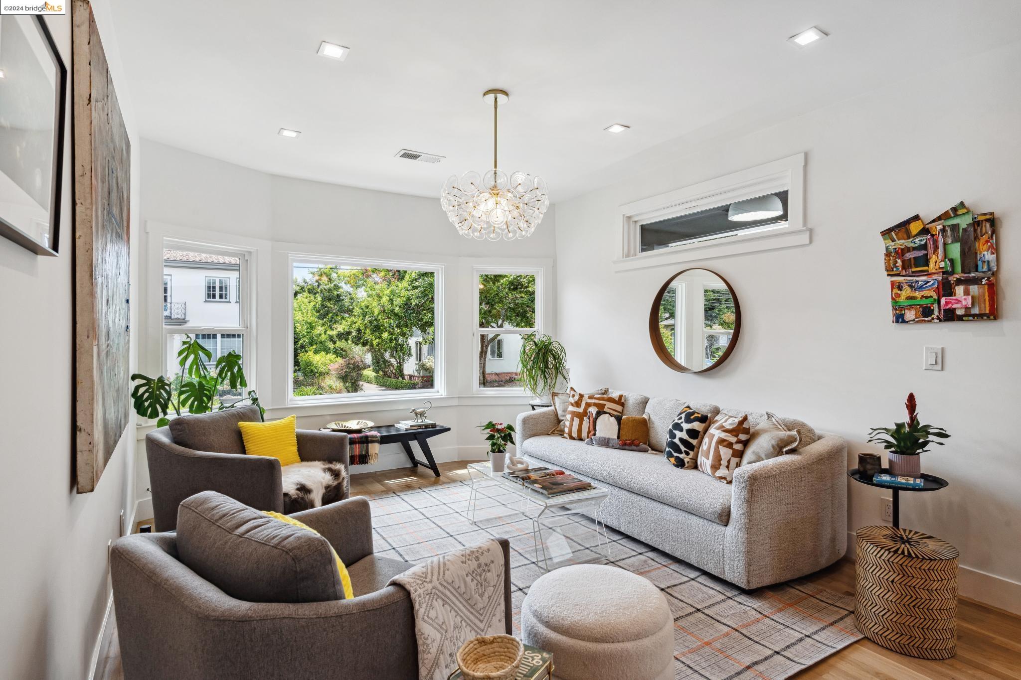 462 44th Street