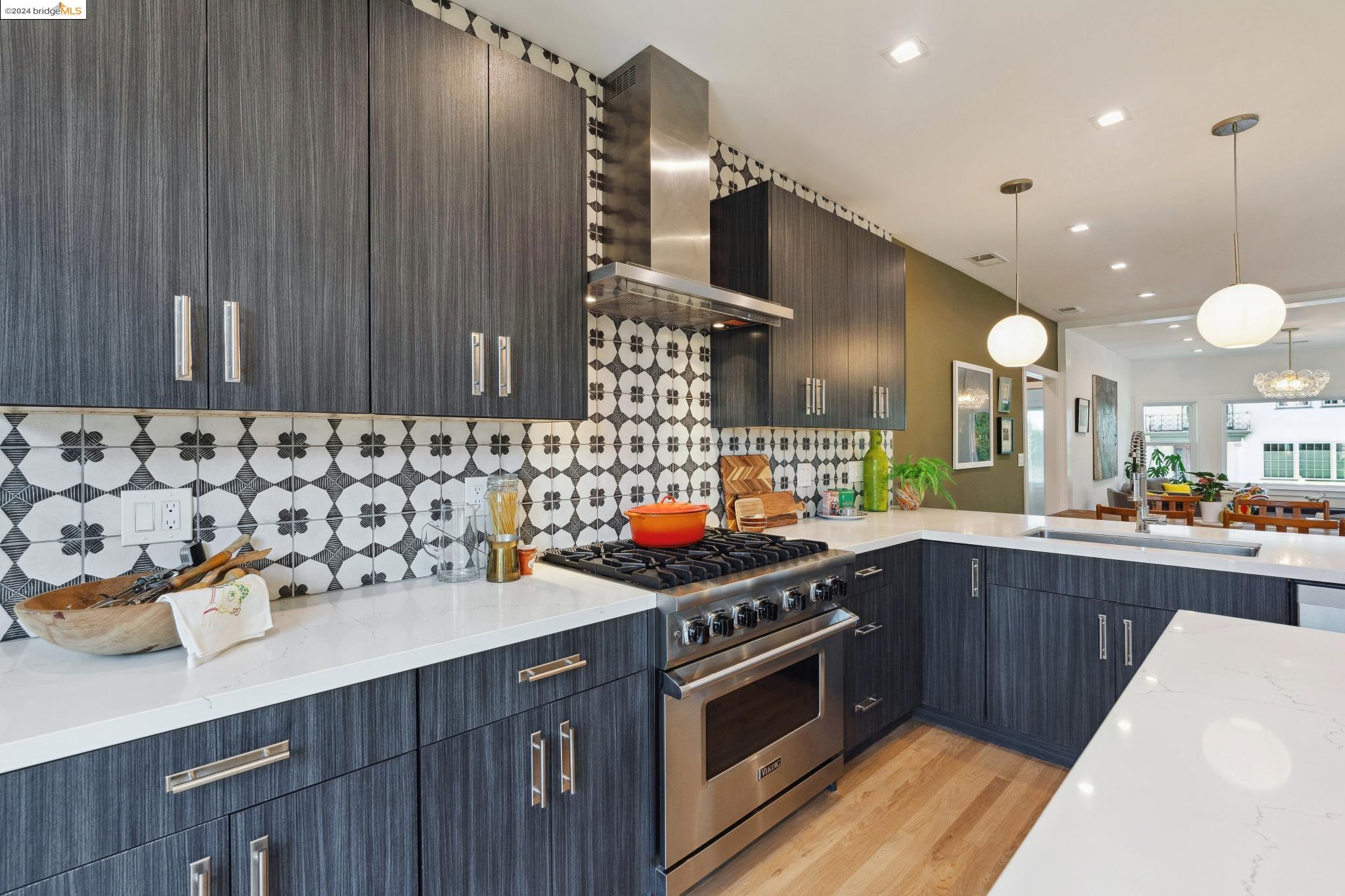 462 44th Street