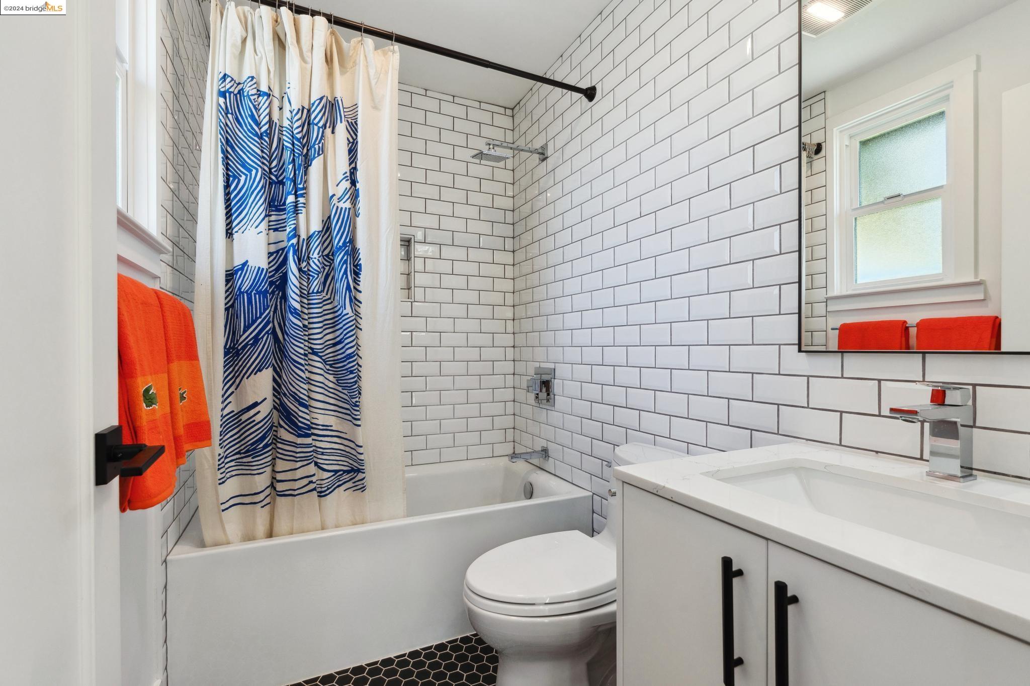 462 44th Street