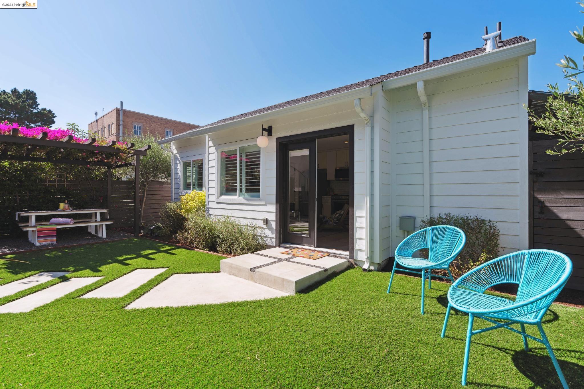 462 44th Street