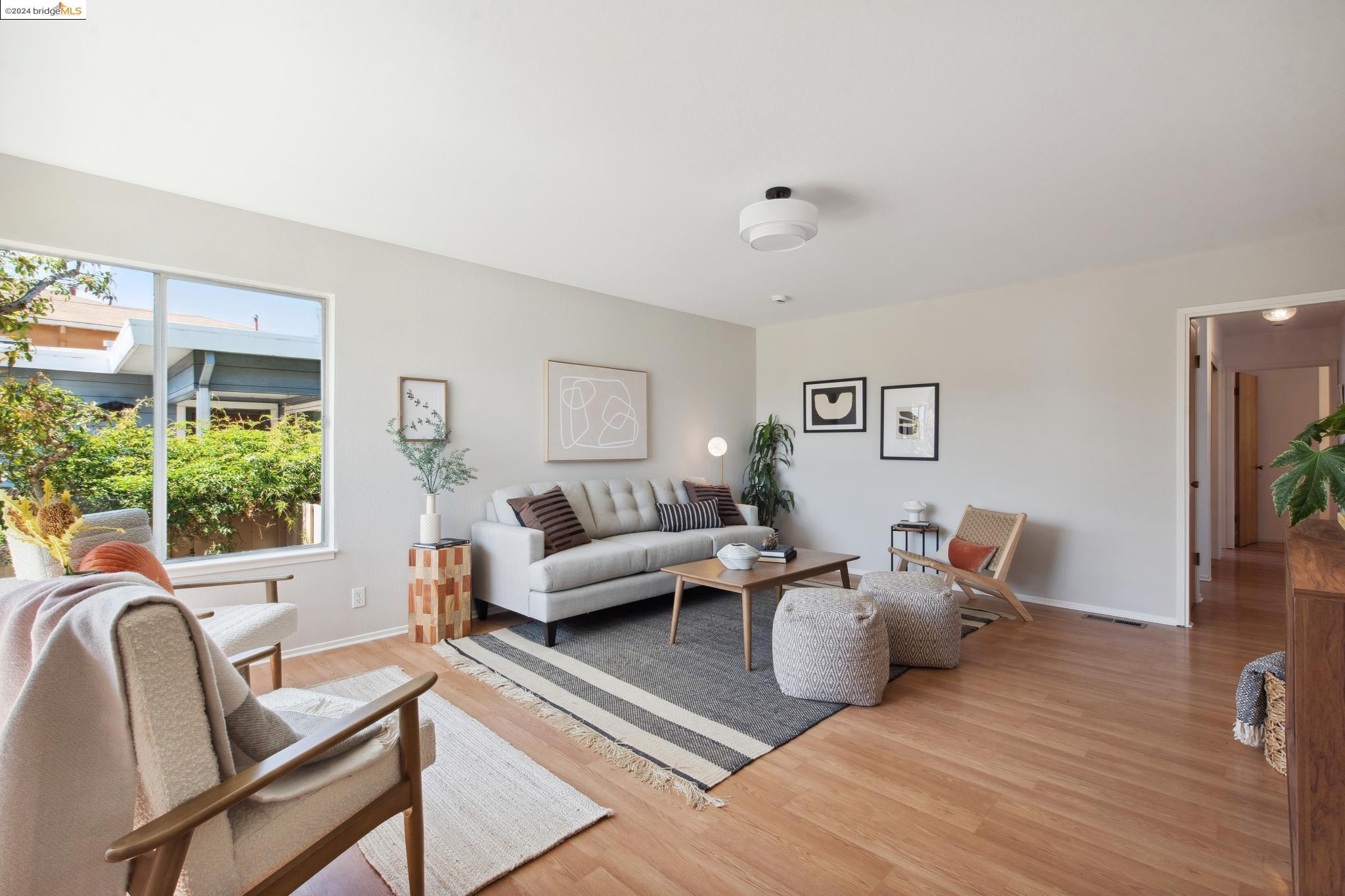 6725 Portola Dr