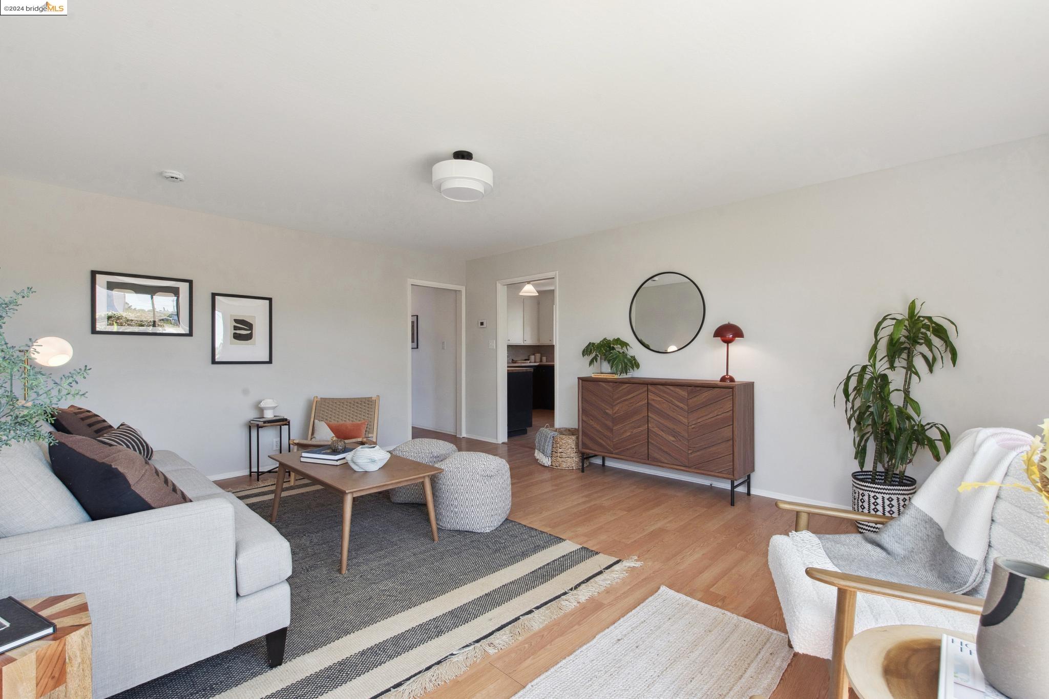 6725 Portola Dr