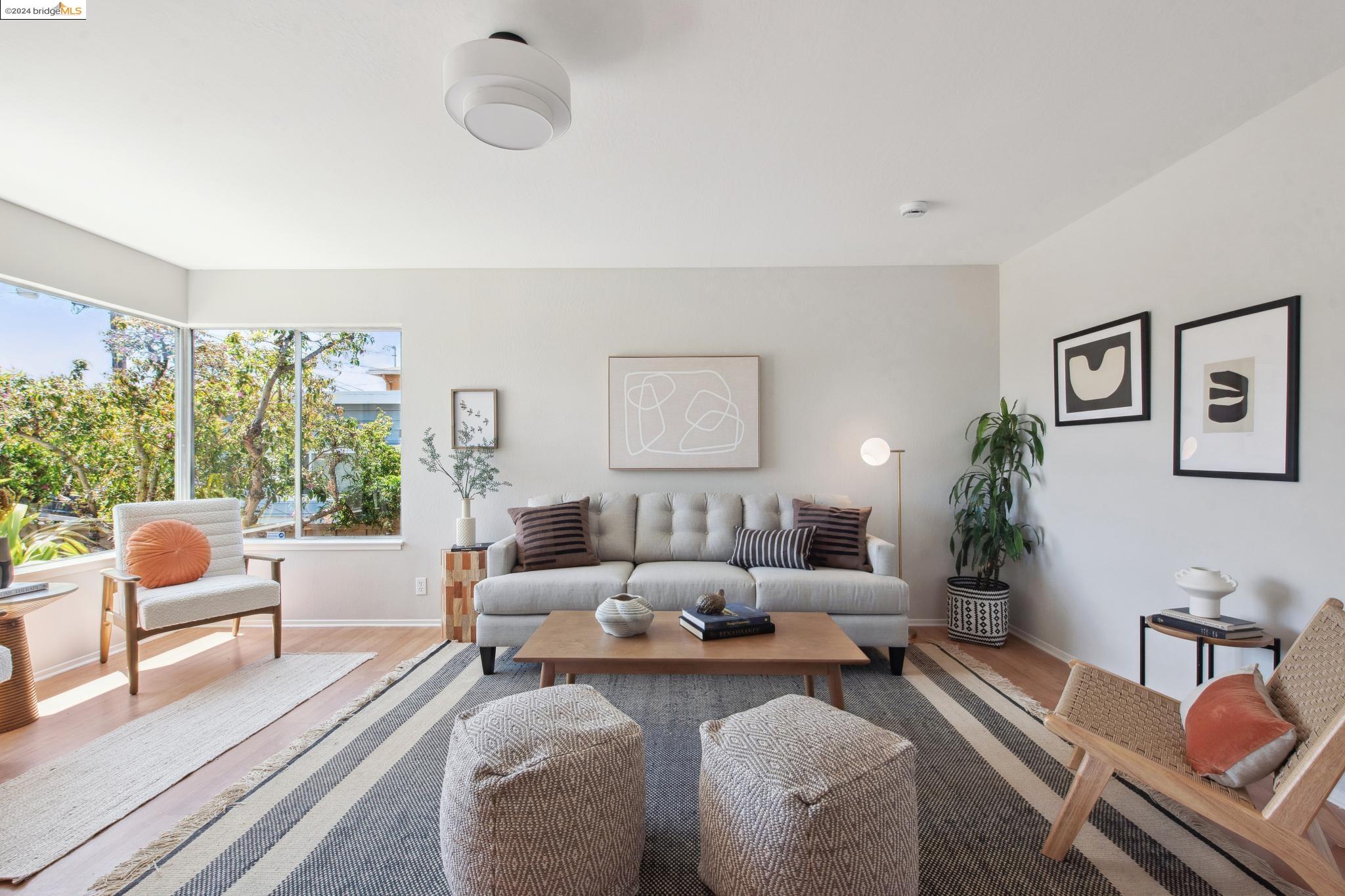 6725 Portola Dr