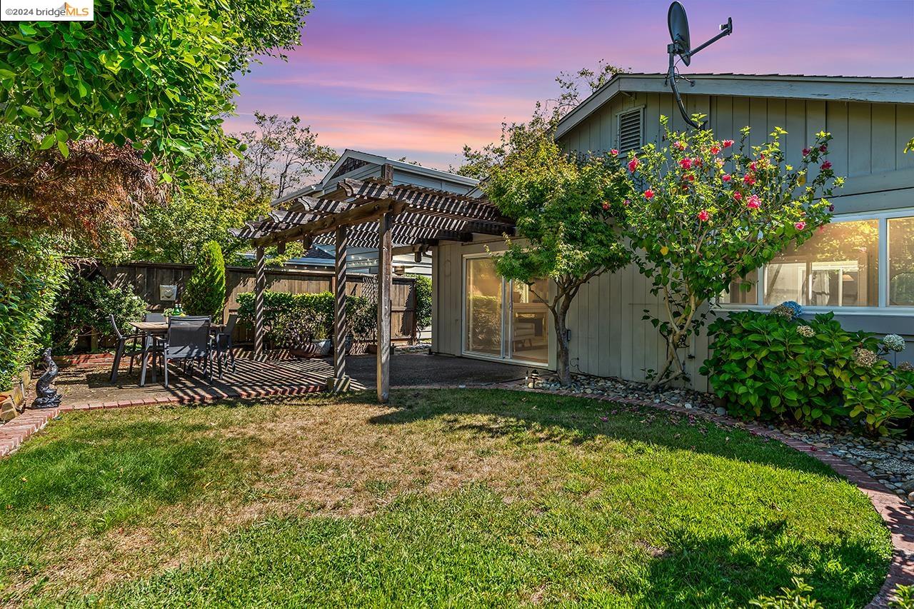 211 Cheswick Ct