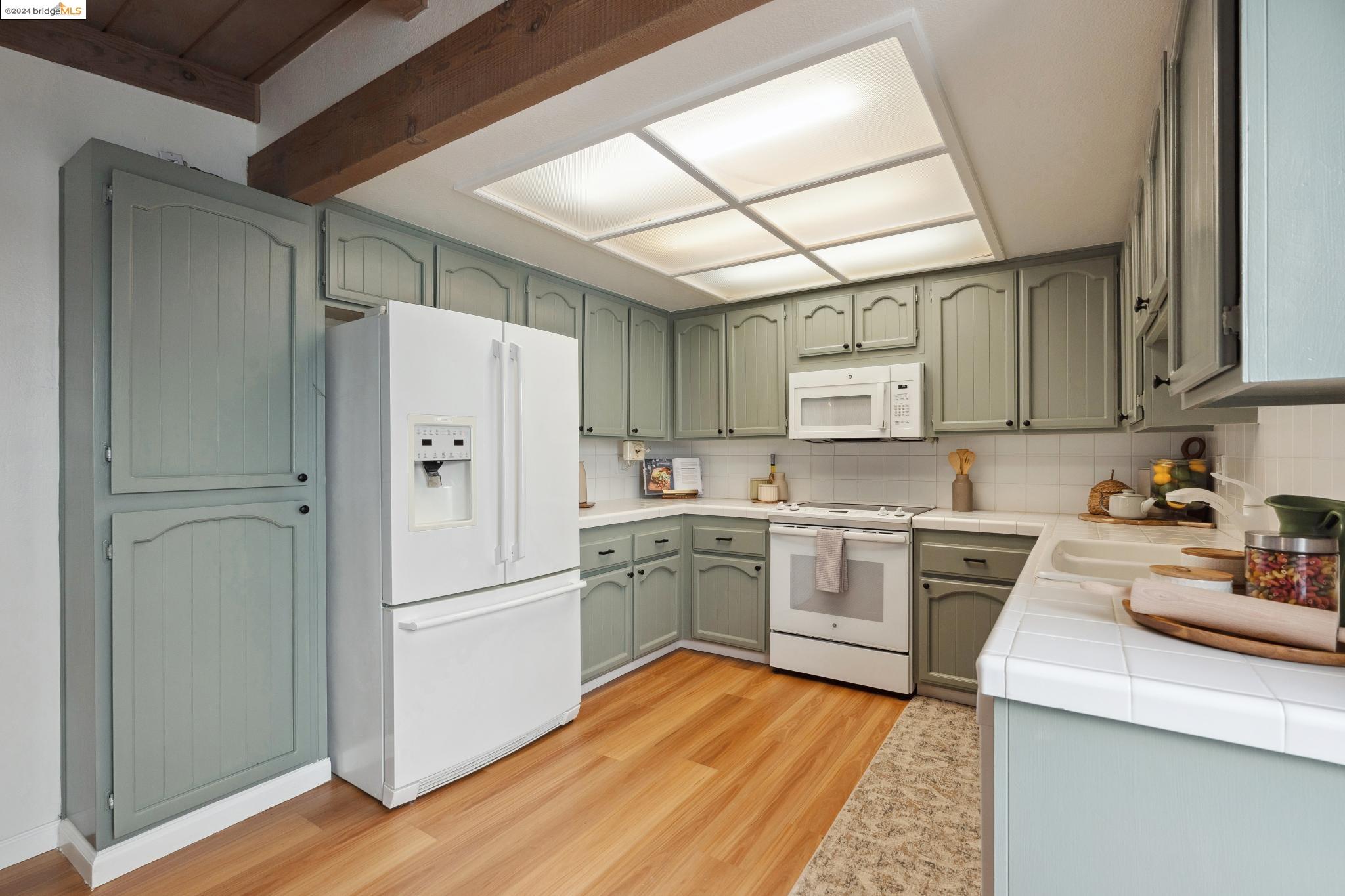211 Cheswick Ct