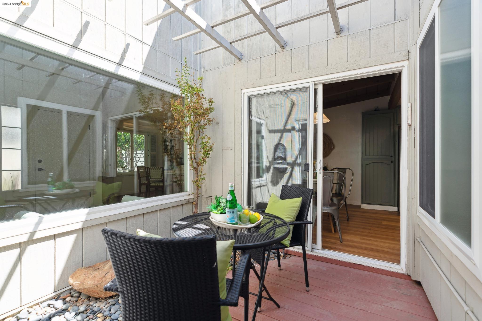 211 Cheswick Ct