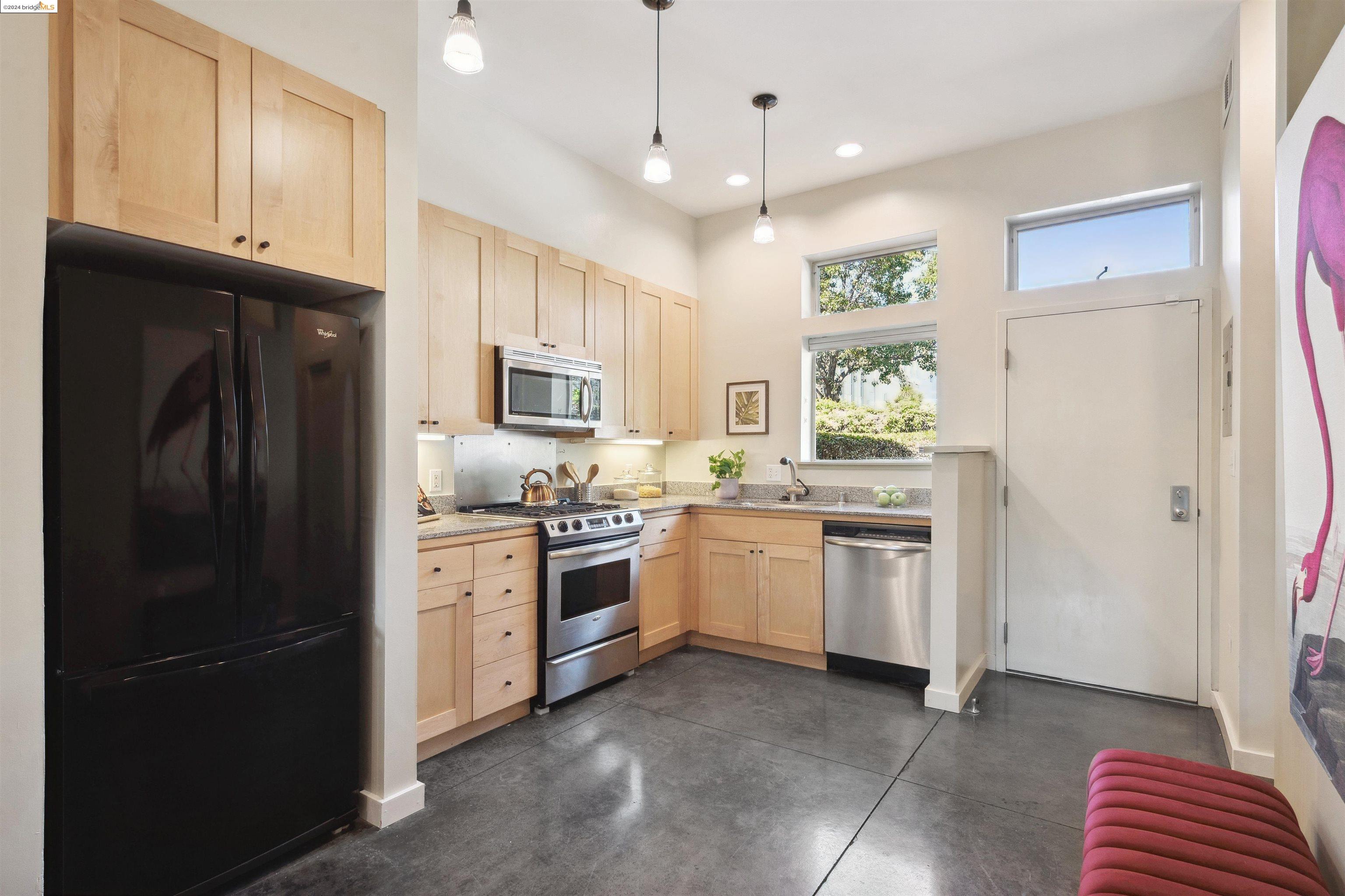 1210 32nd st