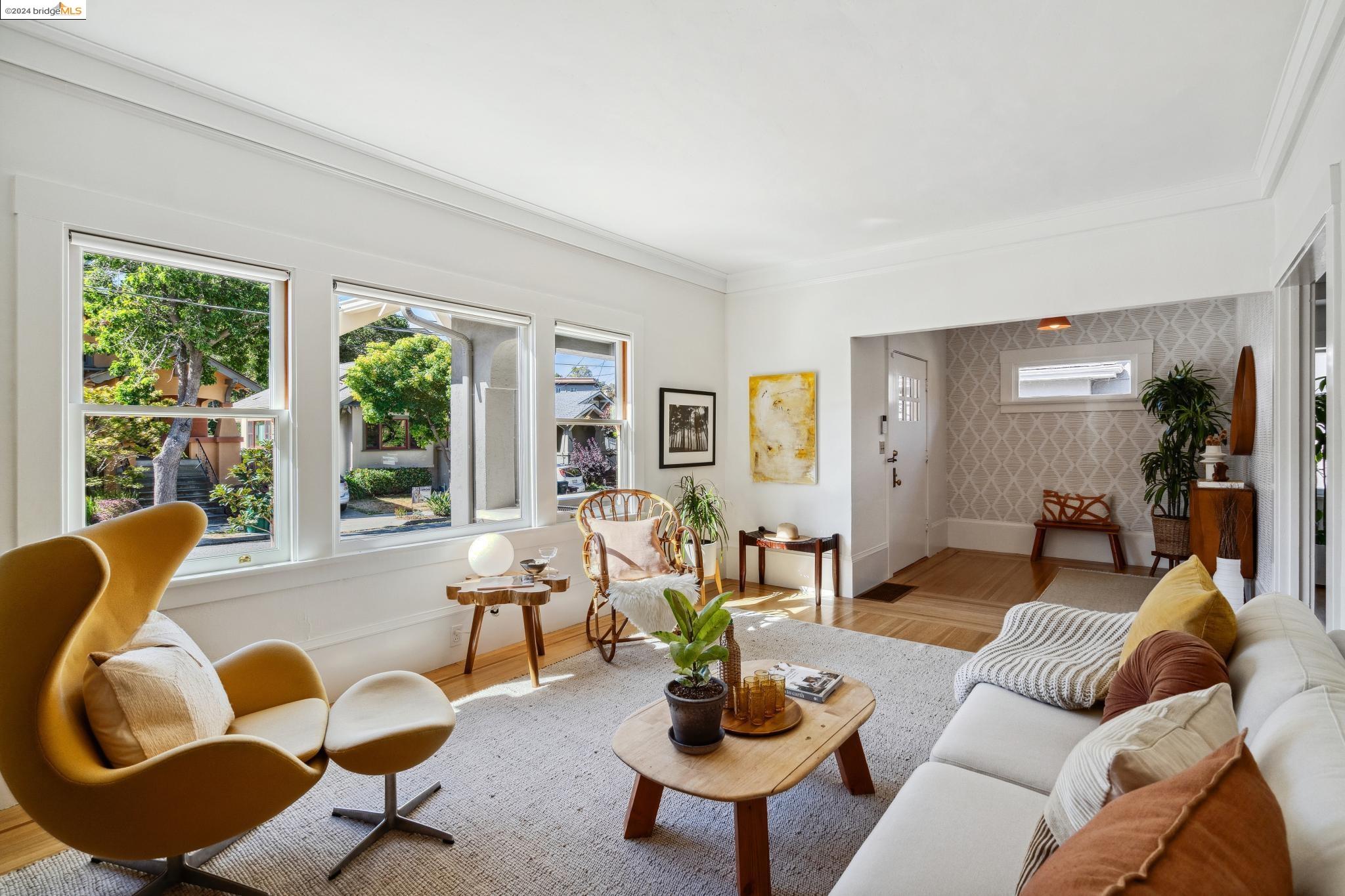 348 GLENDALE Ave