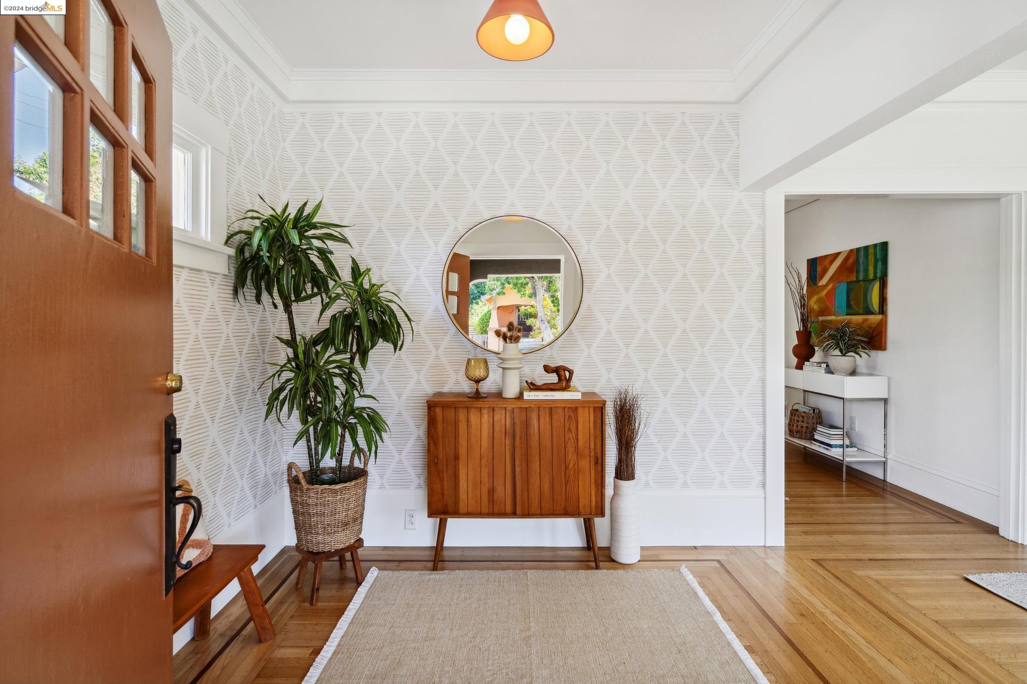 348 GLENDALE Ave
