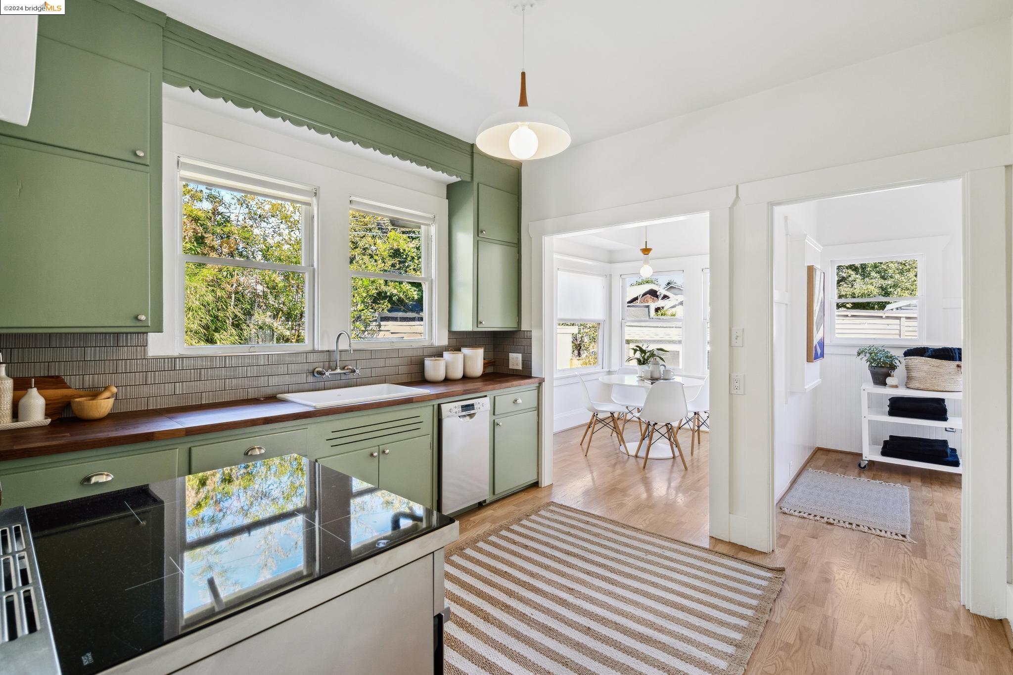 348 GLENDALE Ave