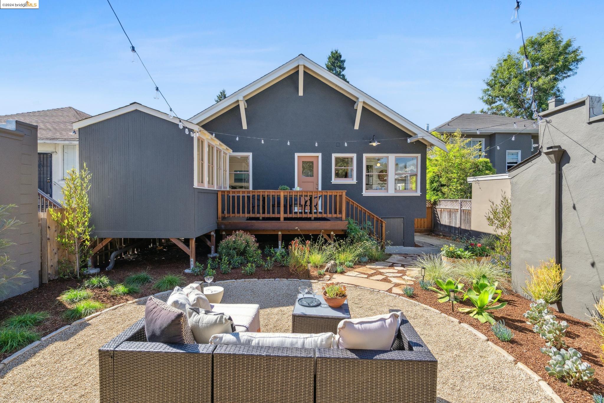 348 GLENDALE Ave
