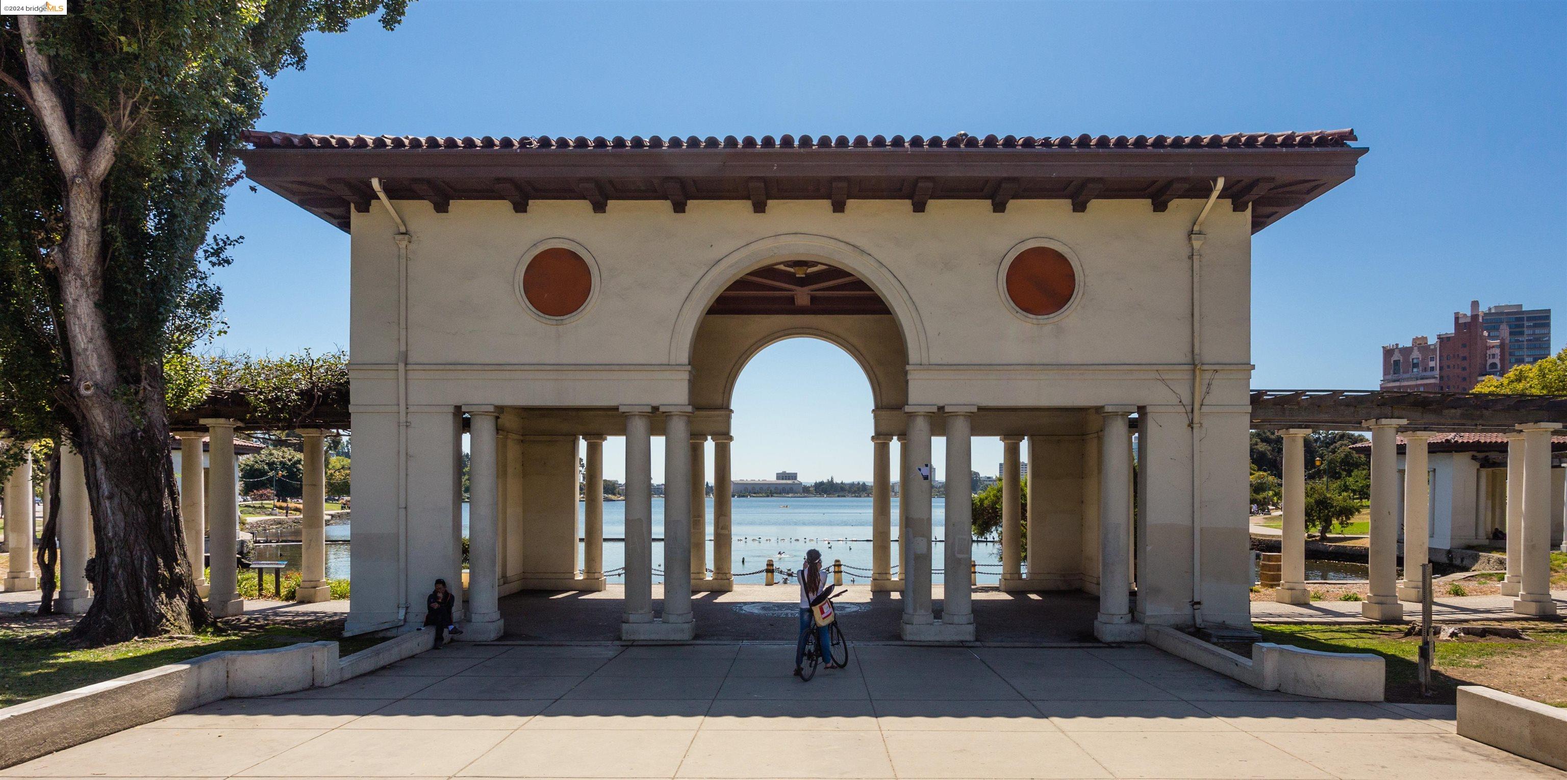 325 Vernon Street # 305