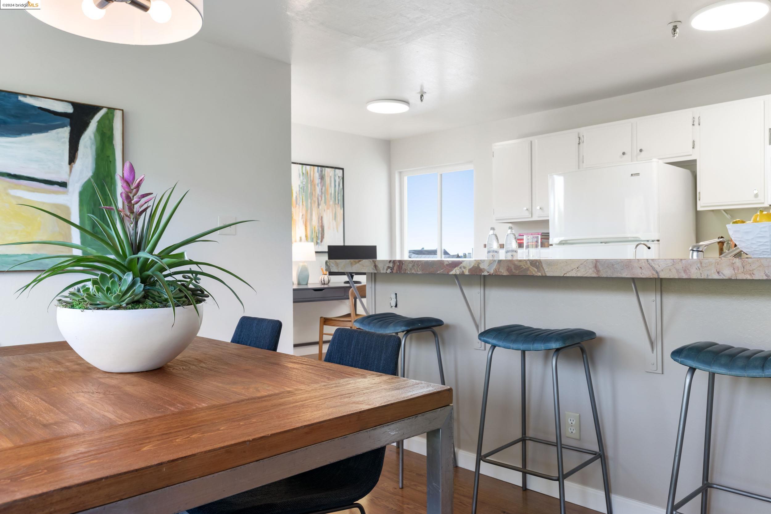 325 Vernon Street # 305