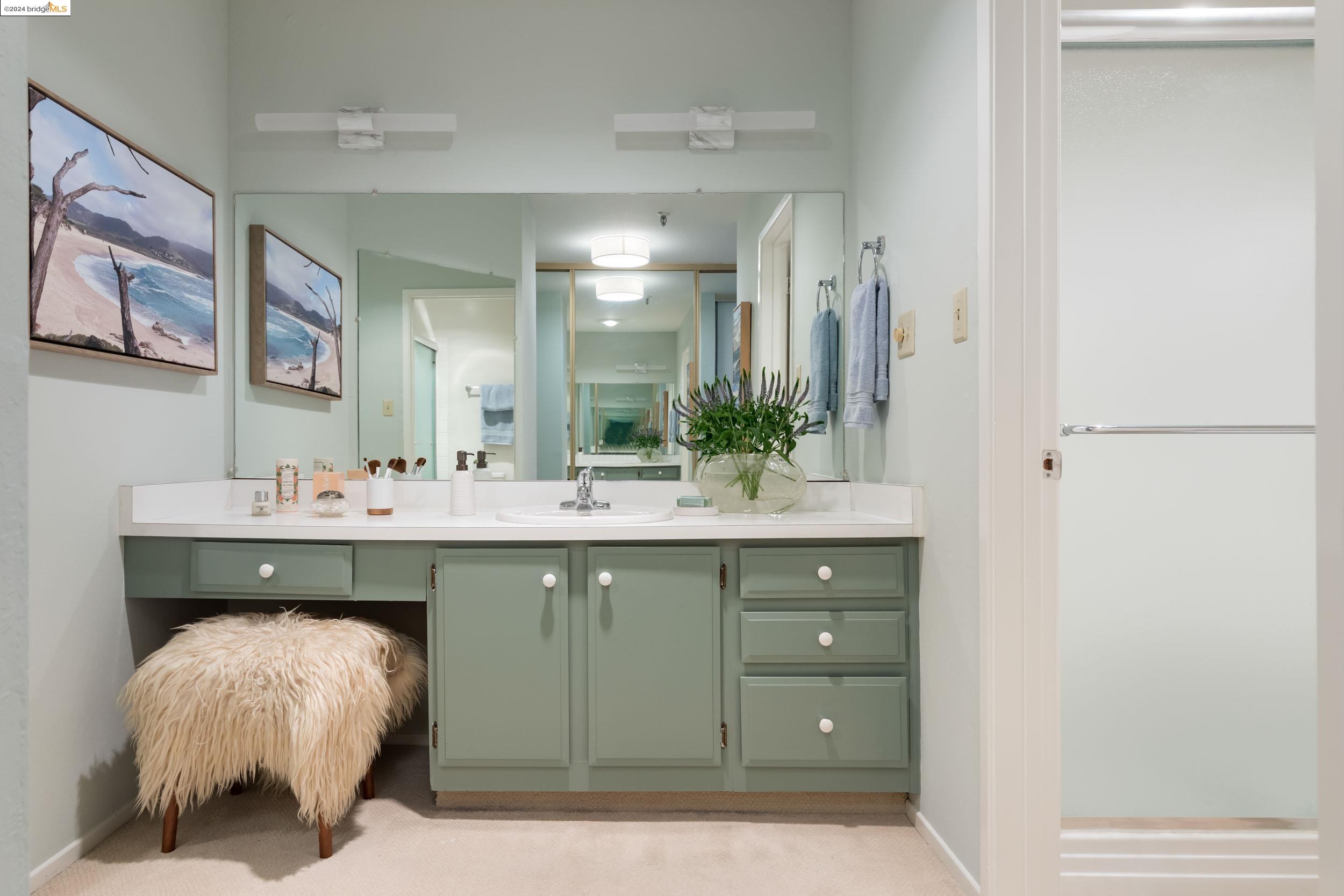 325 Vernon Street # 305