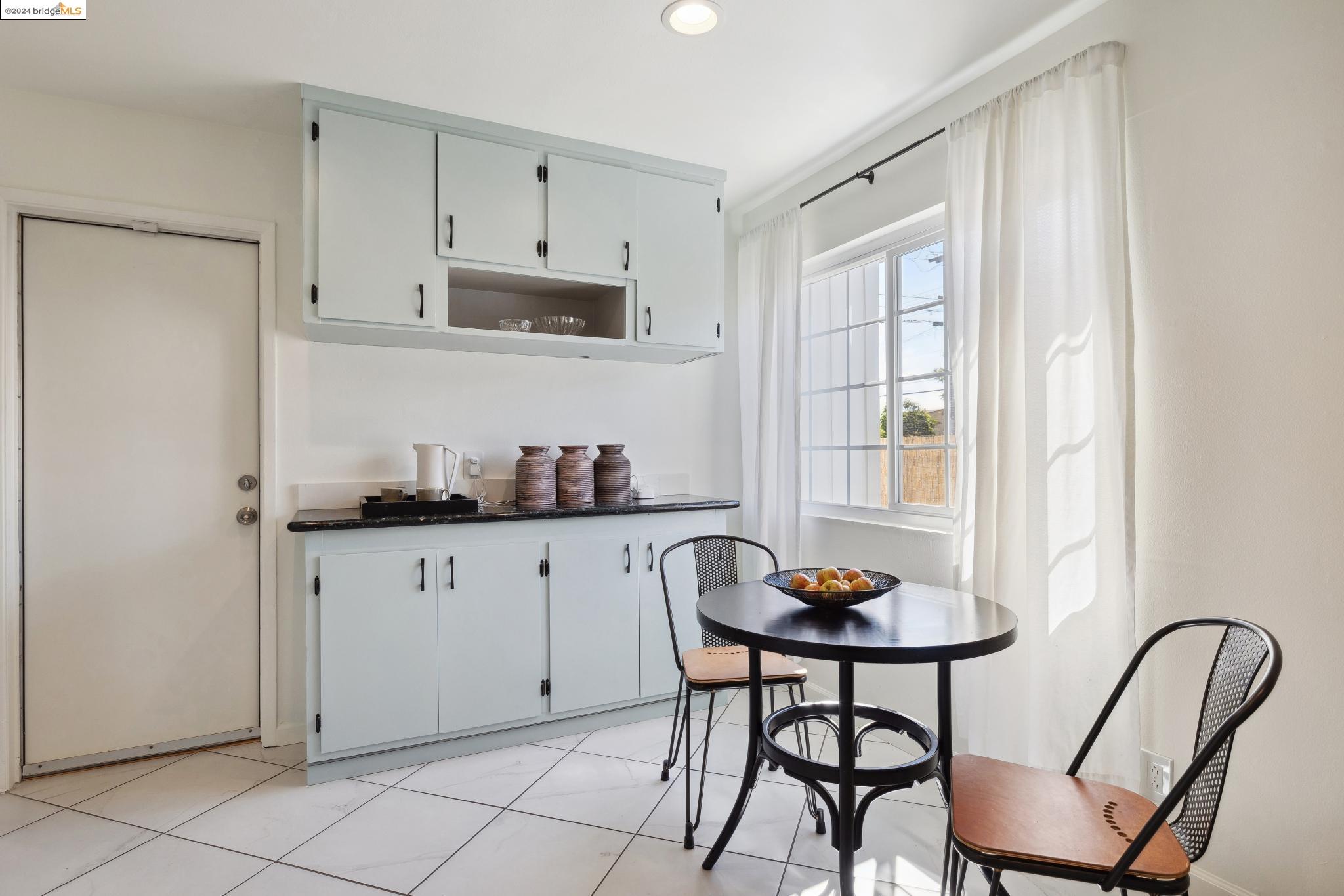 261 S 42Nd St